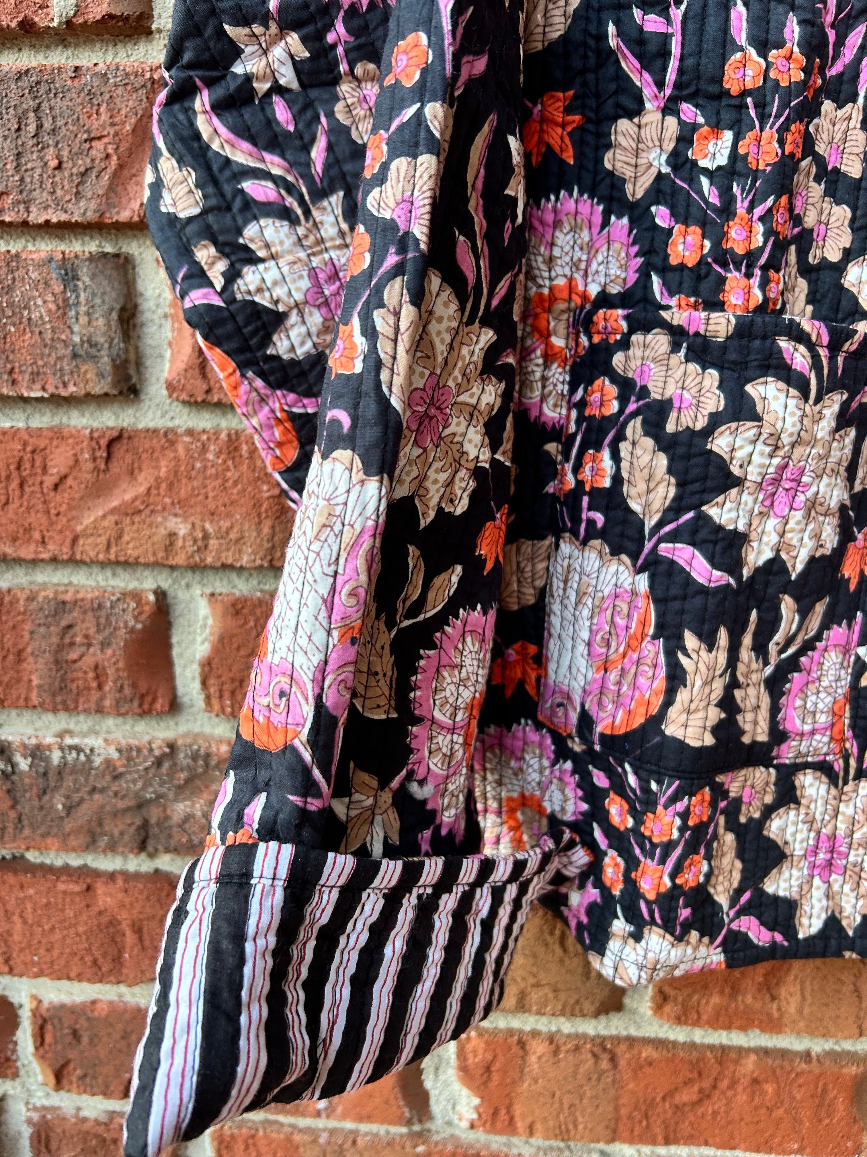 BLACK FLORAL QUILTED JACKET