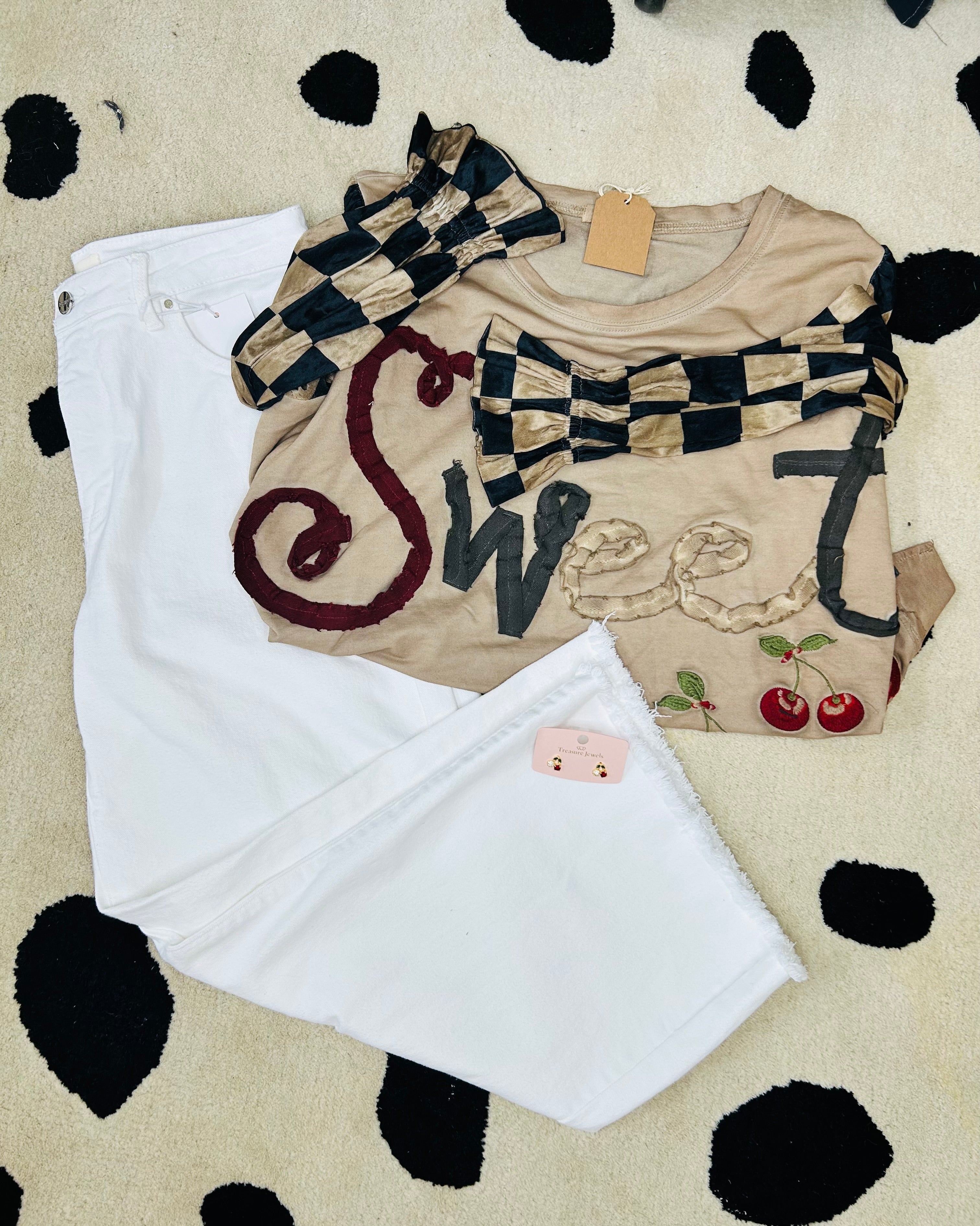 SWEET RIBBON & EMBROIDERED CHERRY TOP