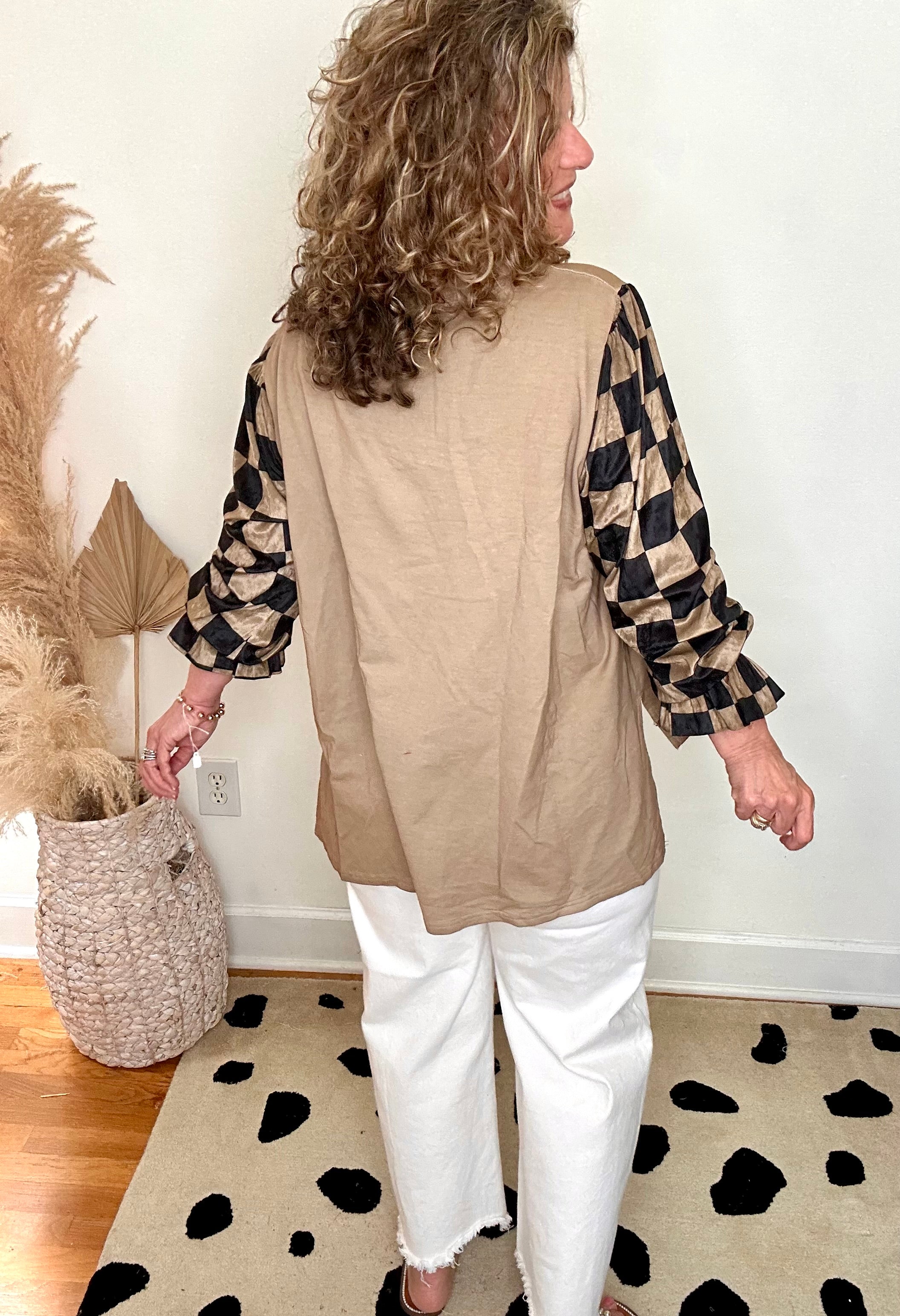 SWEET RIBBON & EMBROIDERED CHERRY TOP