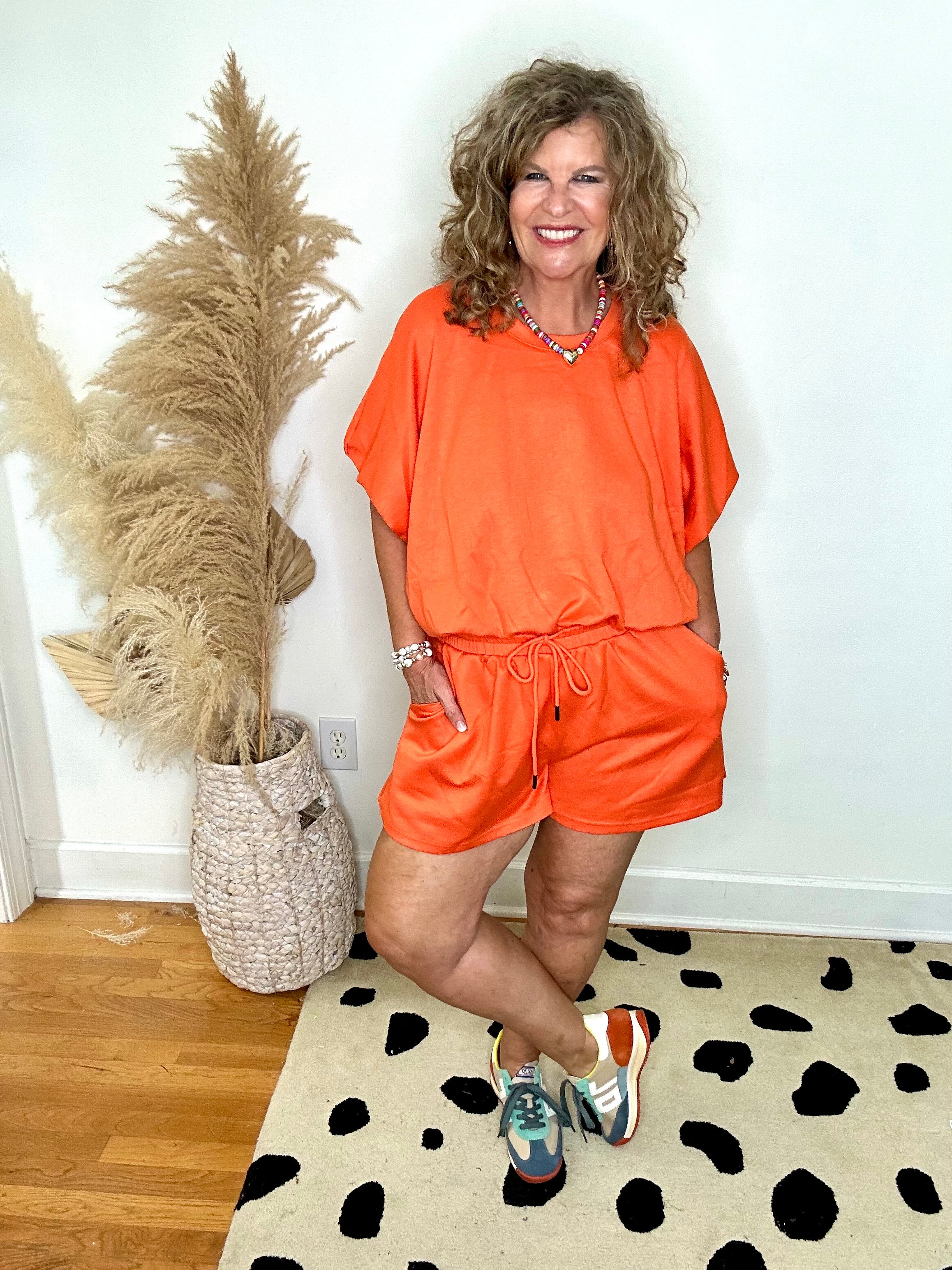 SOLID HIGH-WAIST PULL ON SHORT