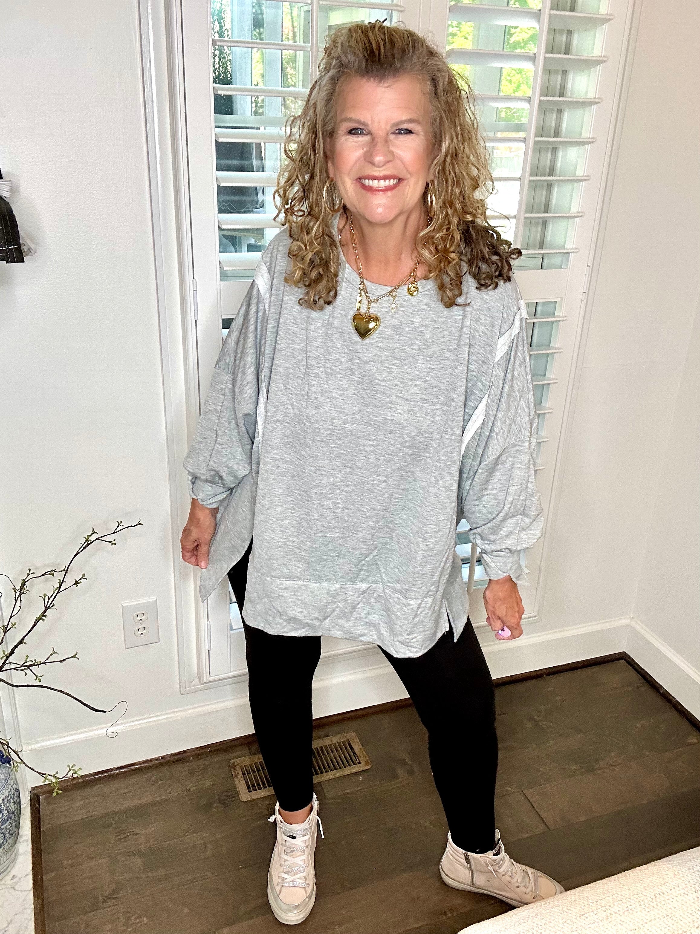 OVERSIZED FRONT SLIT TOP