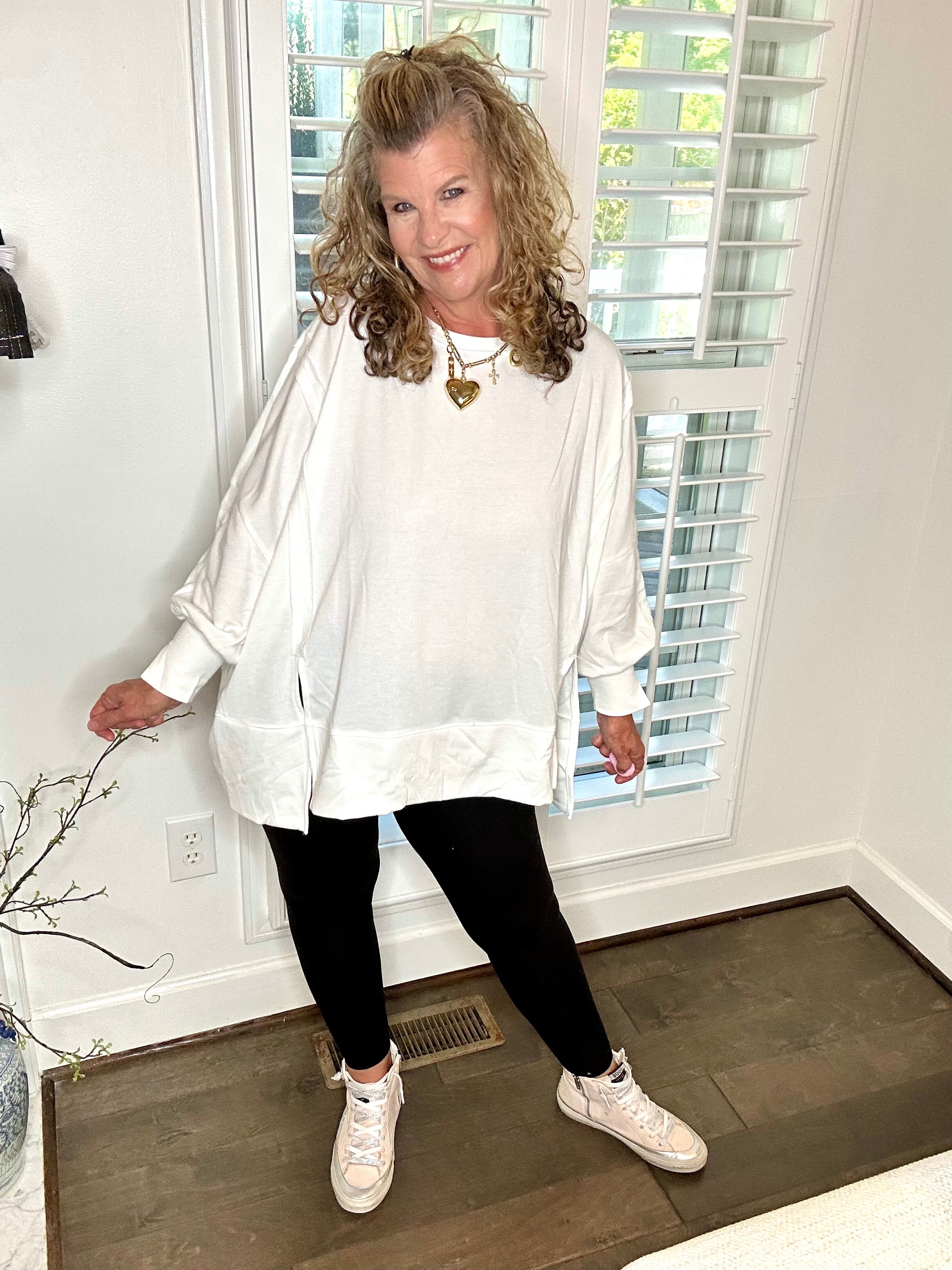 OVERSIZED FRONT SLIT TOP