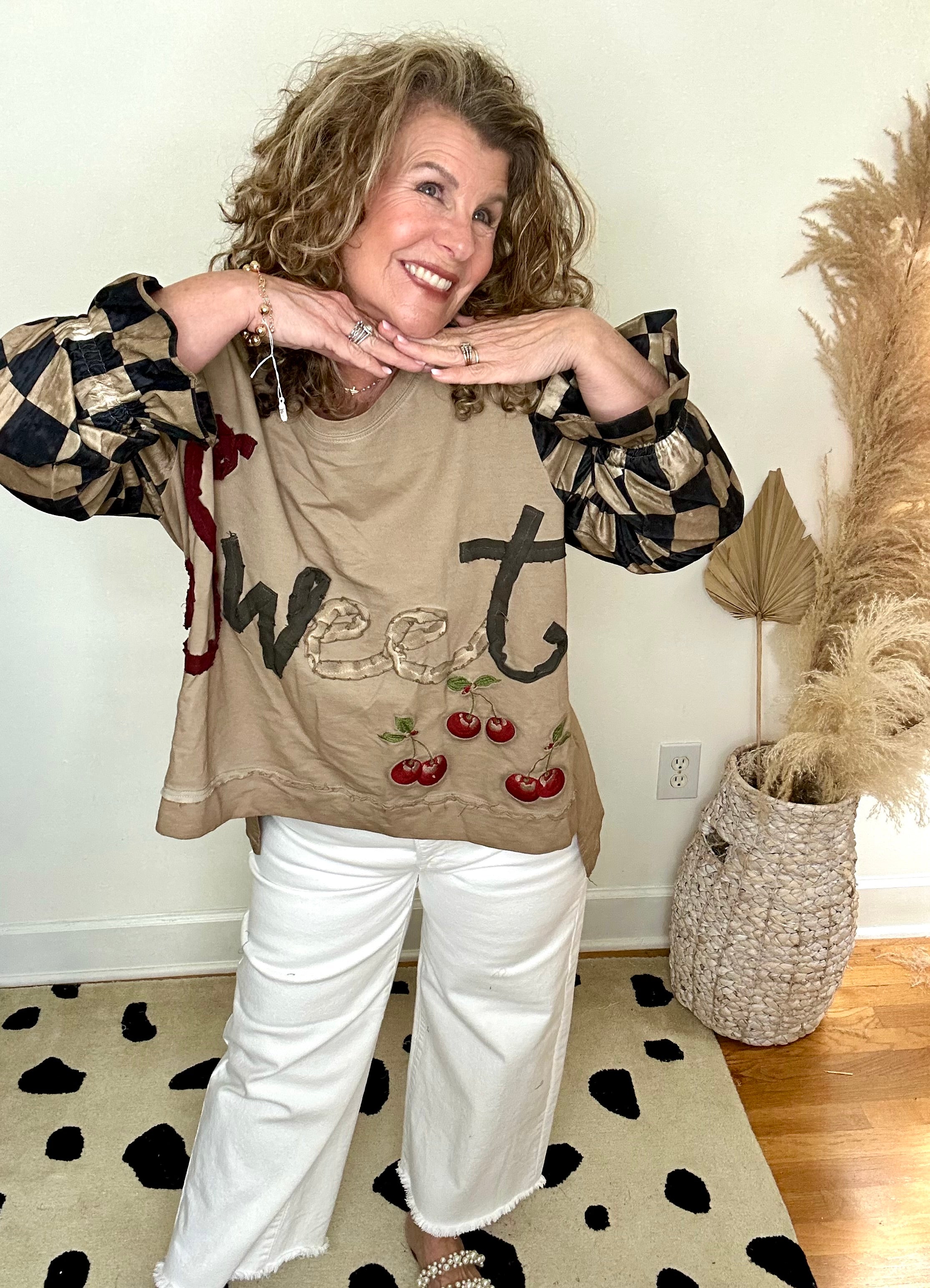 SWEET RIBBON & EMBROIDERED CHERRY TOP