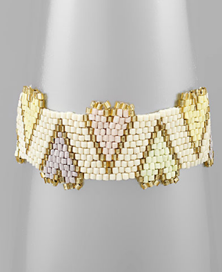 HEART PATTERN BEADED BRACELET