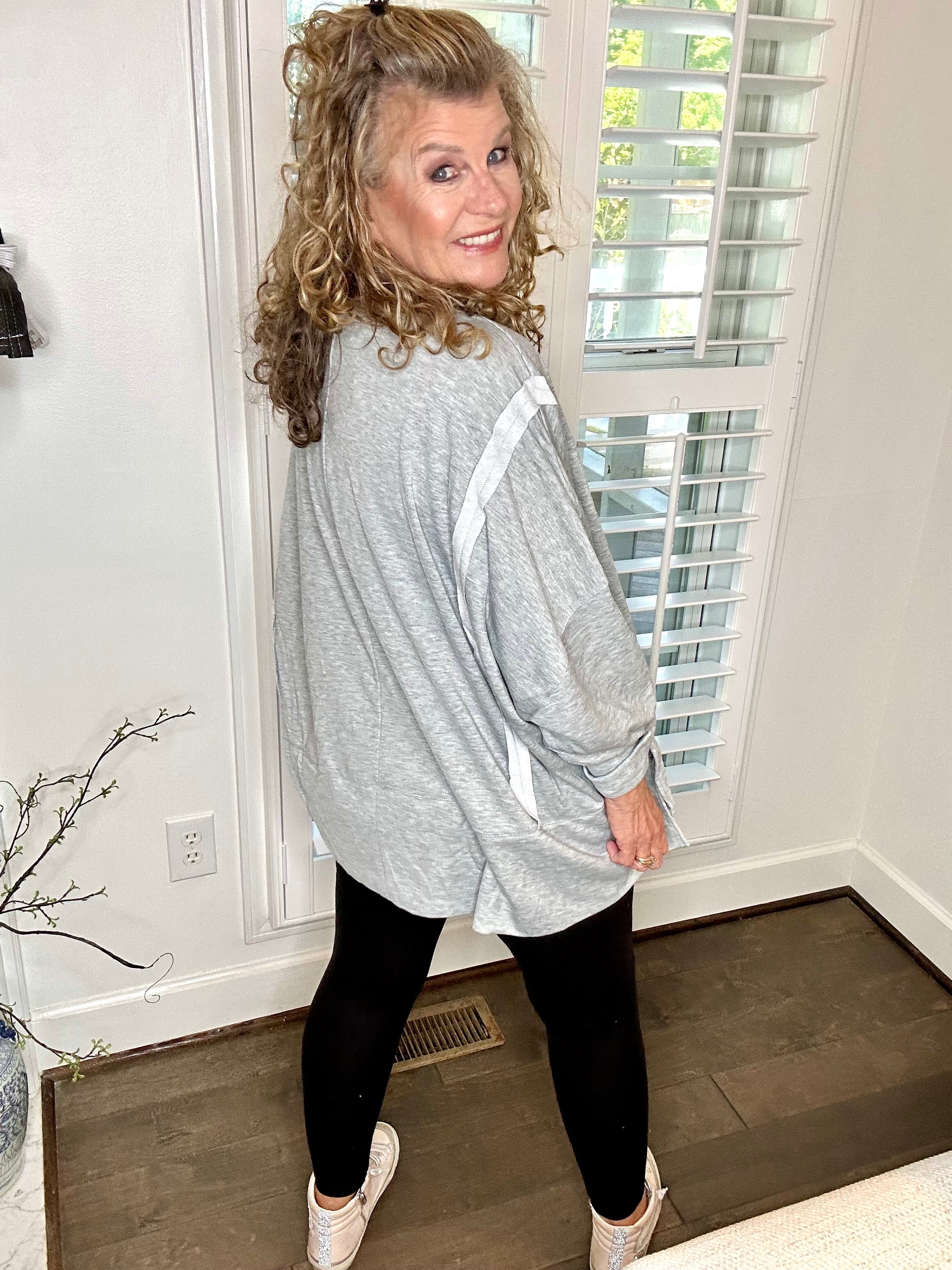 OVERSIZED FRONT SLIT TOP