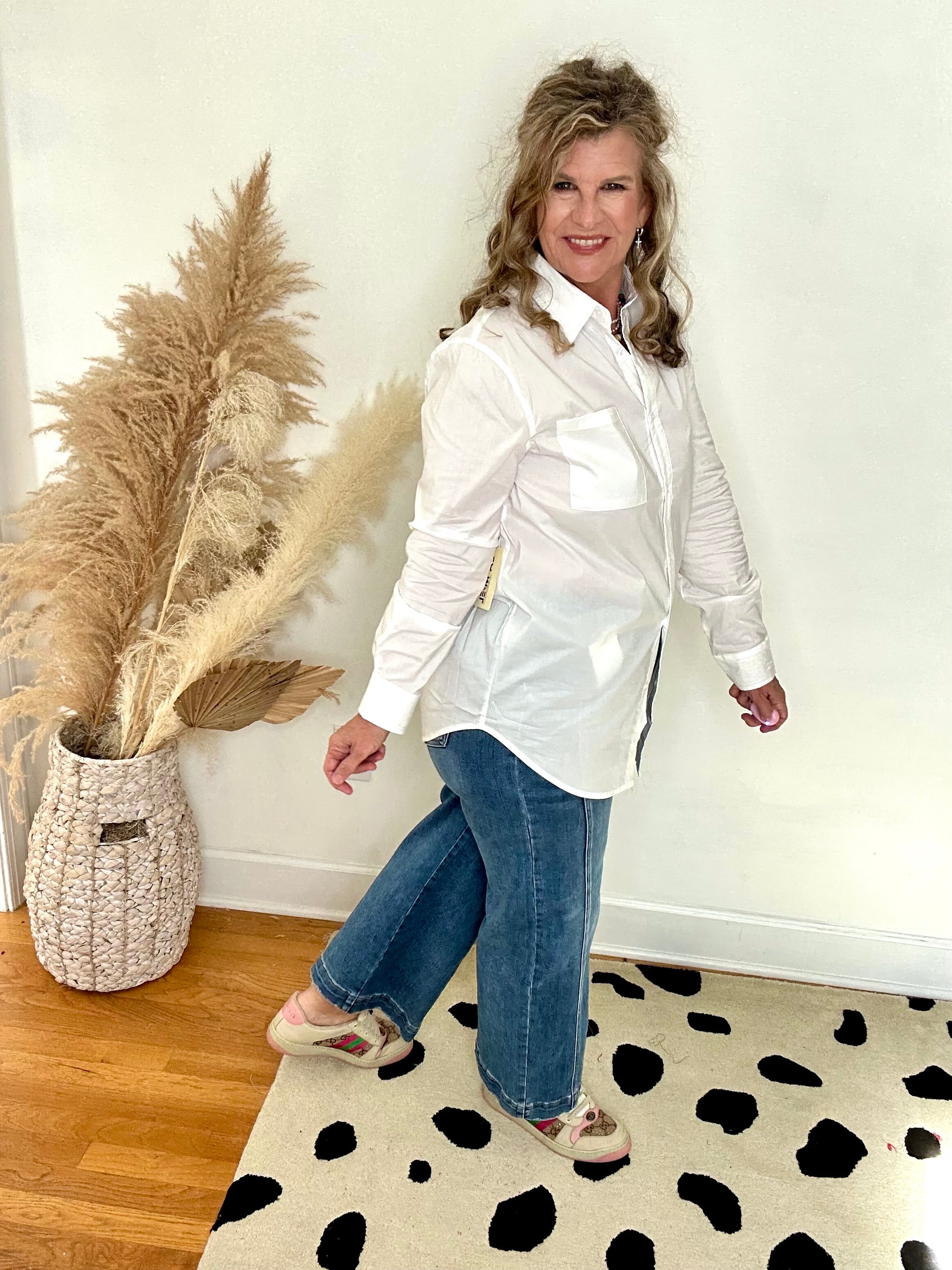 THE PERFECT BUTTON DOWN