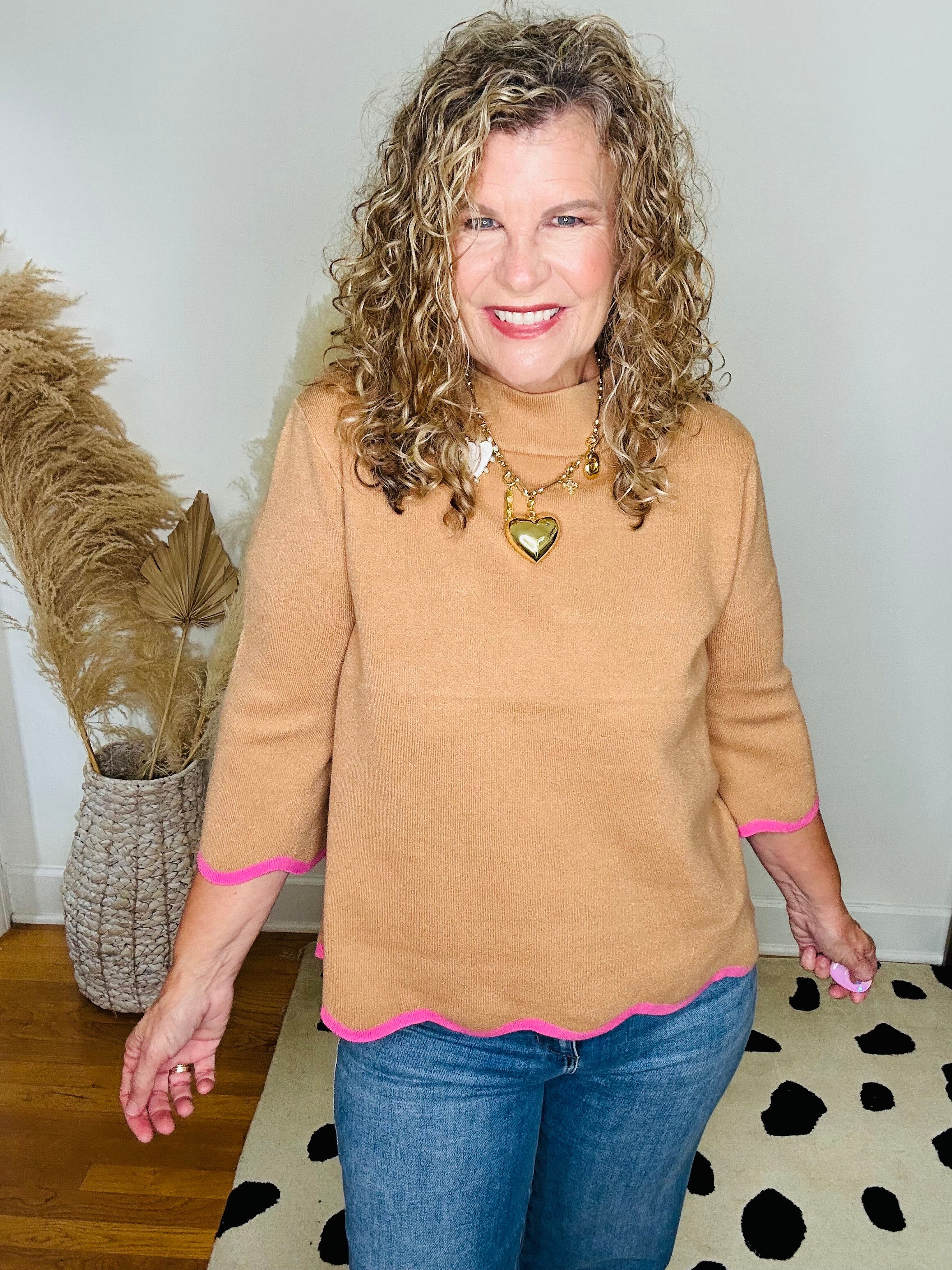 SCALLOPED CONTRAST MARGARET SWEATER