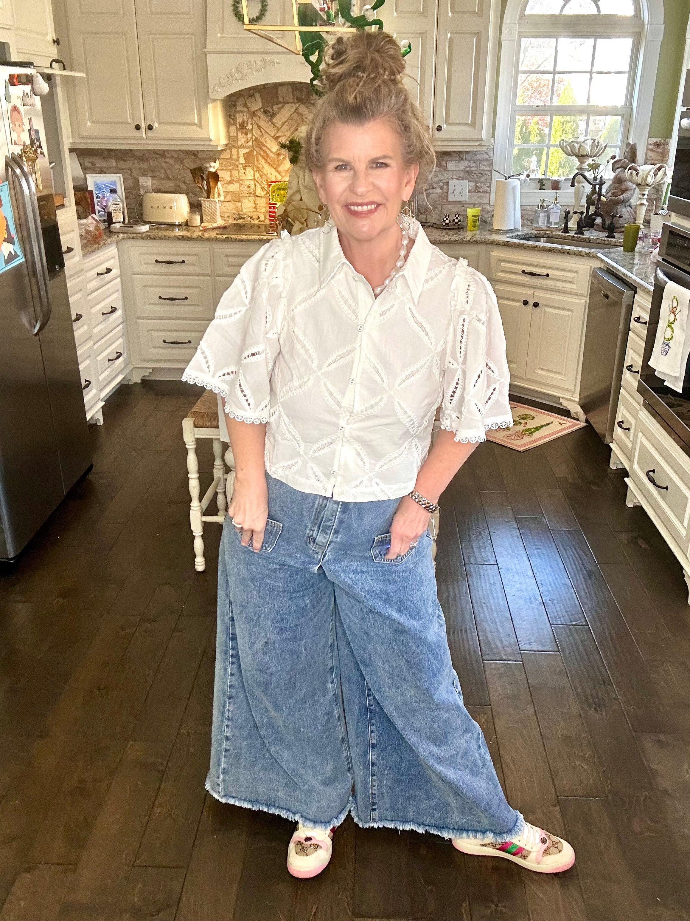 WHITE EMBROIDERED FLARE SLEEVE BLOUSE