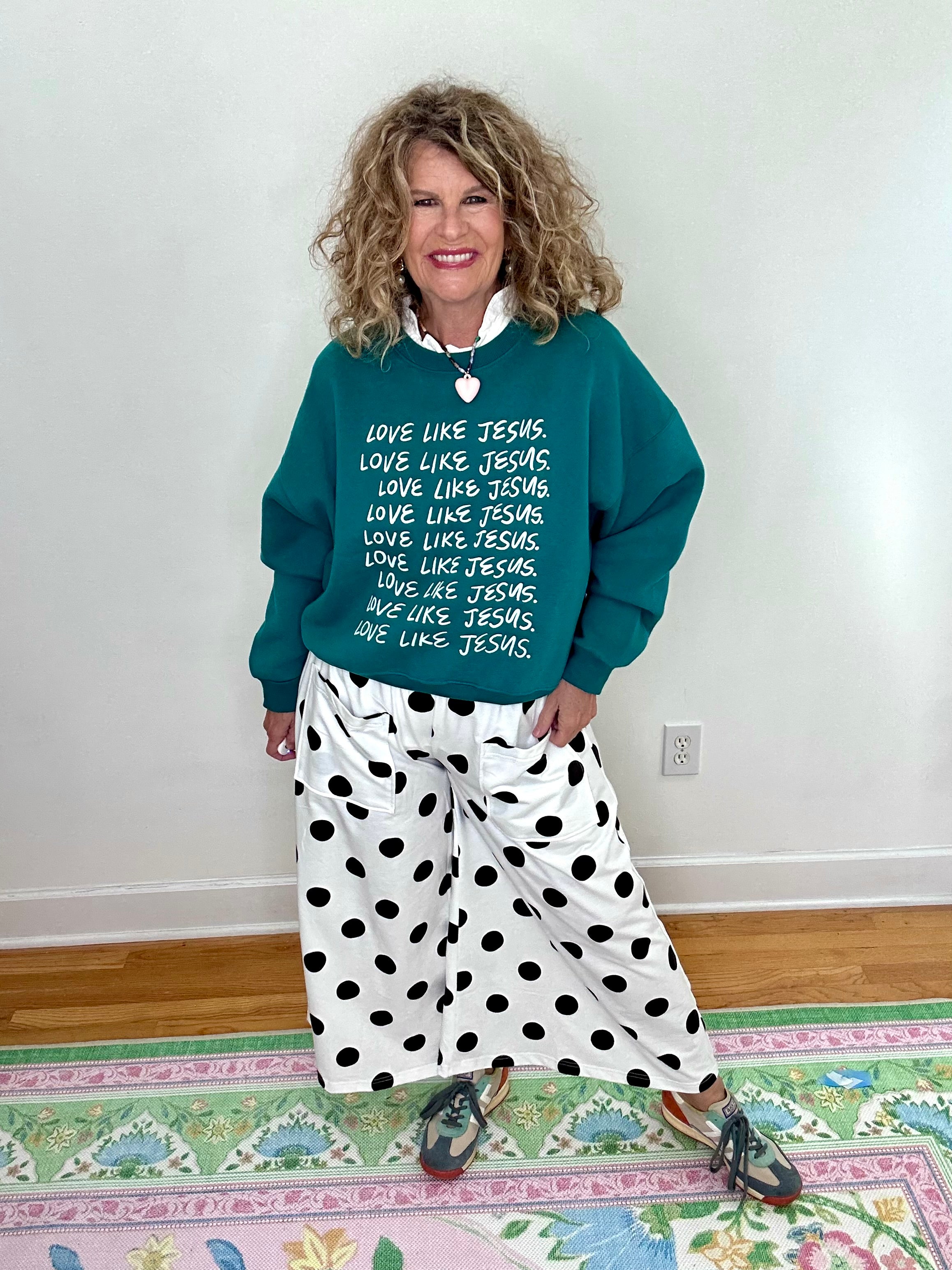 LOVE LIKE JESUS PULLOVER