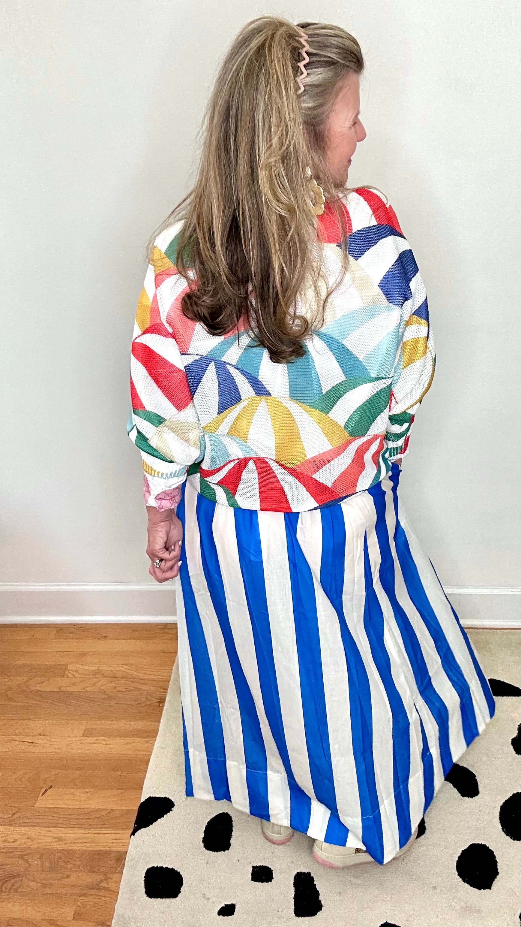 UMBRELLAS ON THE BEACH ITALIAN SWEATER