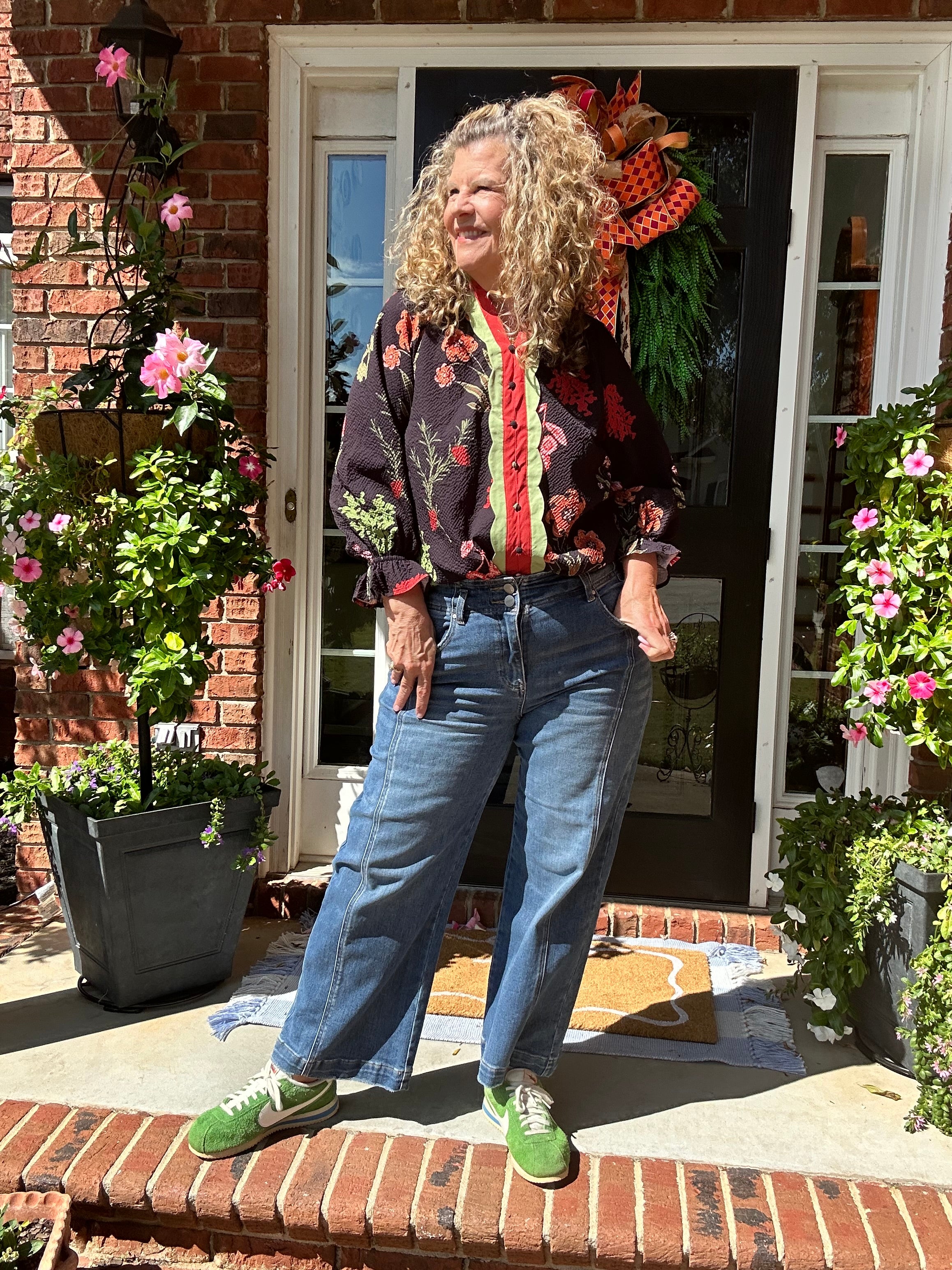 MIXED FLORAL TEXTURED BLOUSE