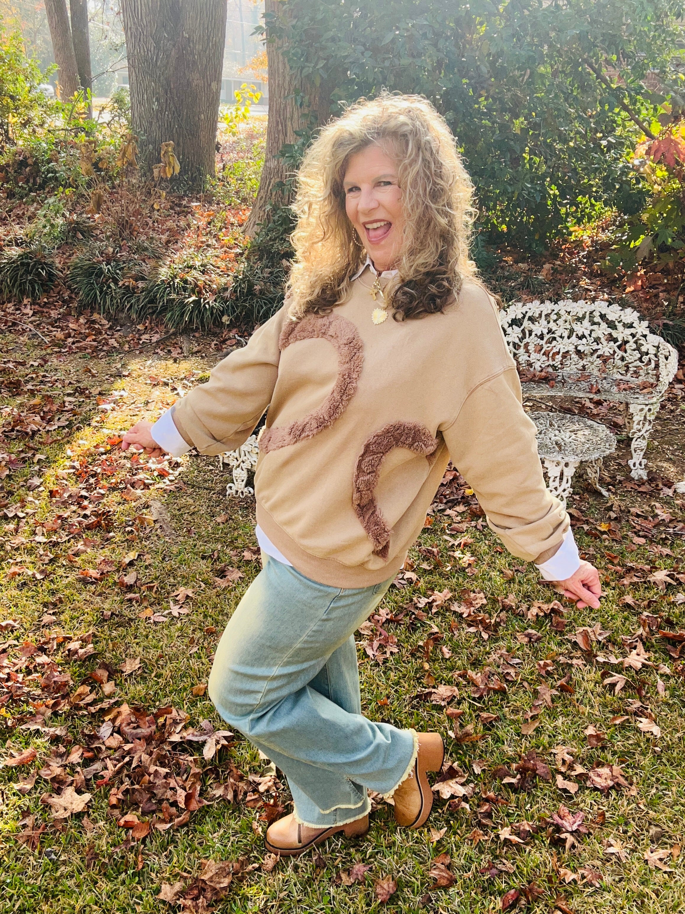 COZY HEARTFELT PULLOVER