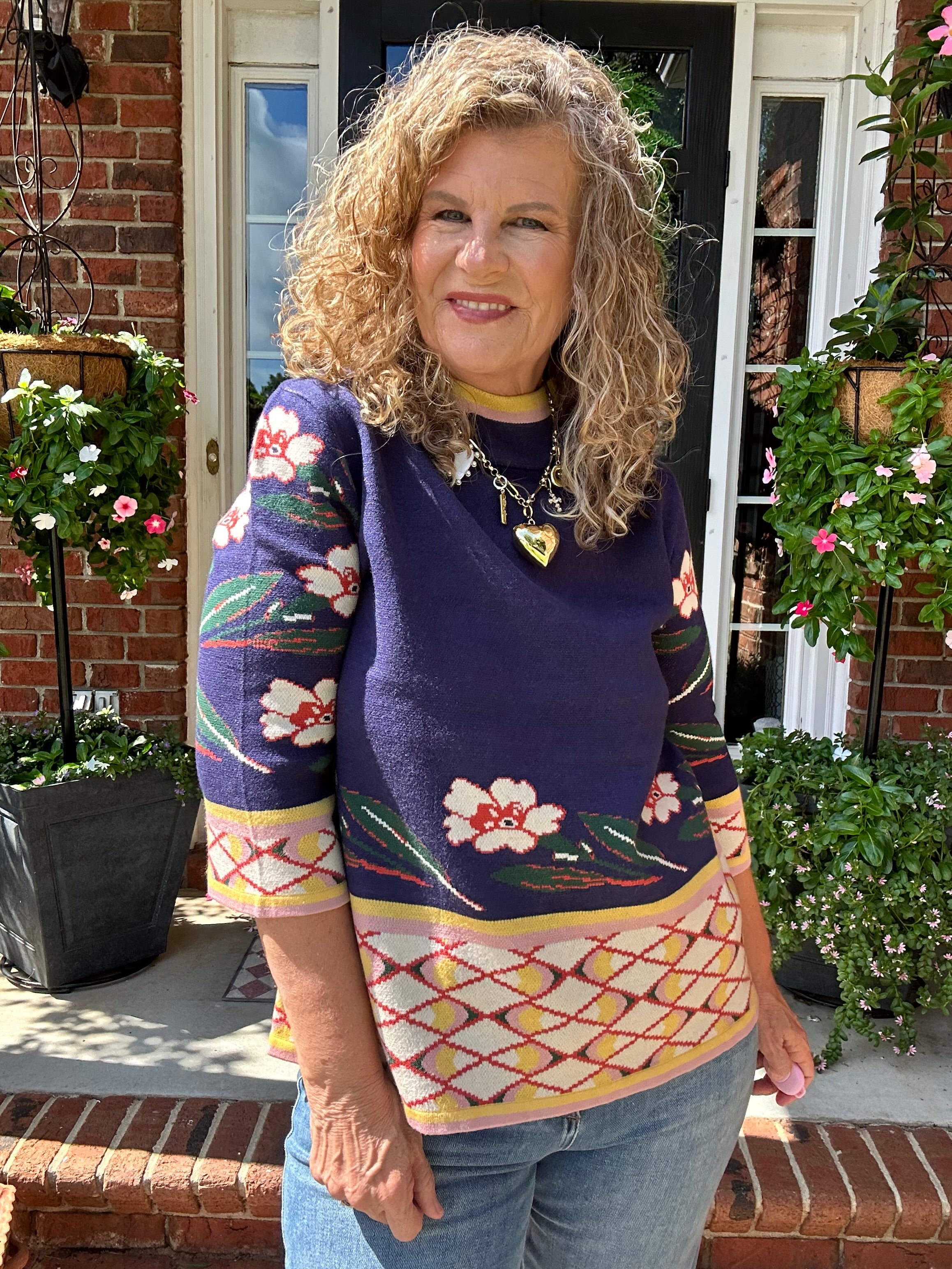 FLORAL JACQUARD PATTERN KNIT SWEATER