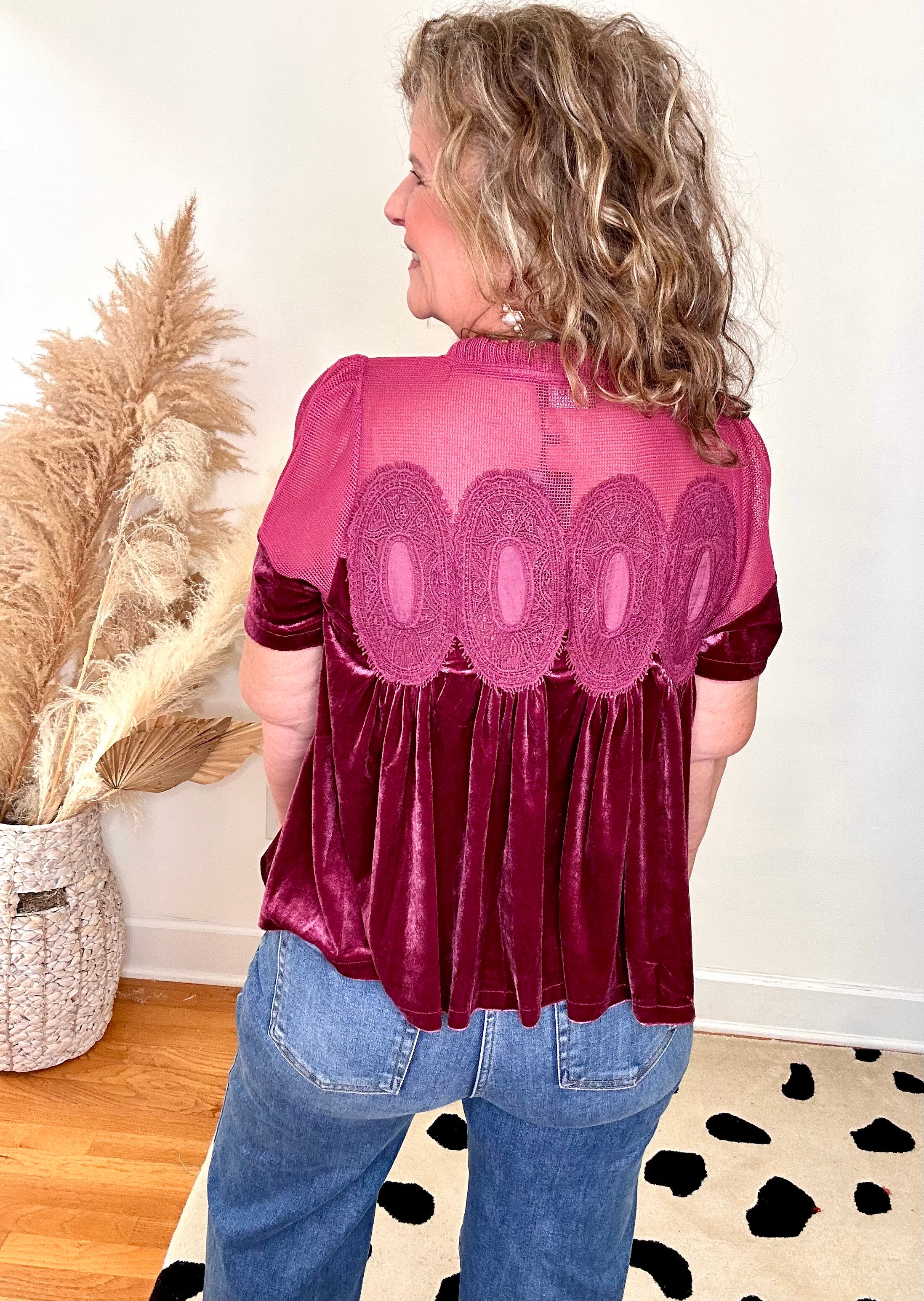 VELVET LACE EMBROIDERED TOP