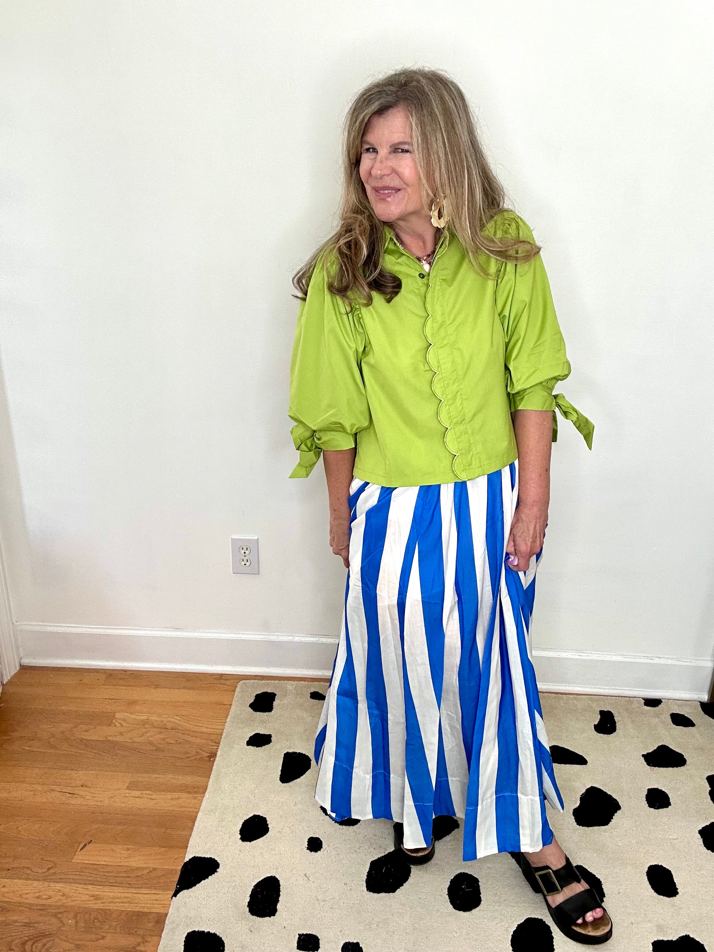 CHARTREUSE CHARM SCALLOP TIE BLOUSE