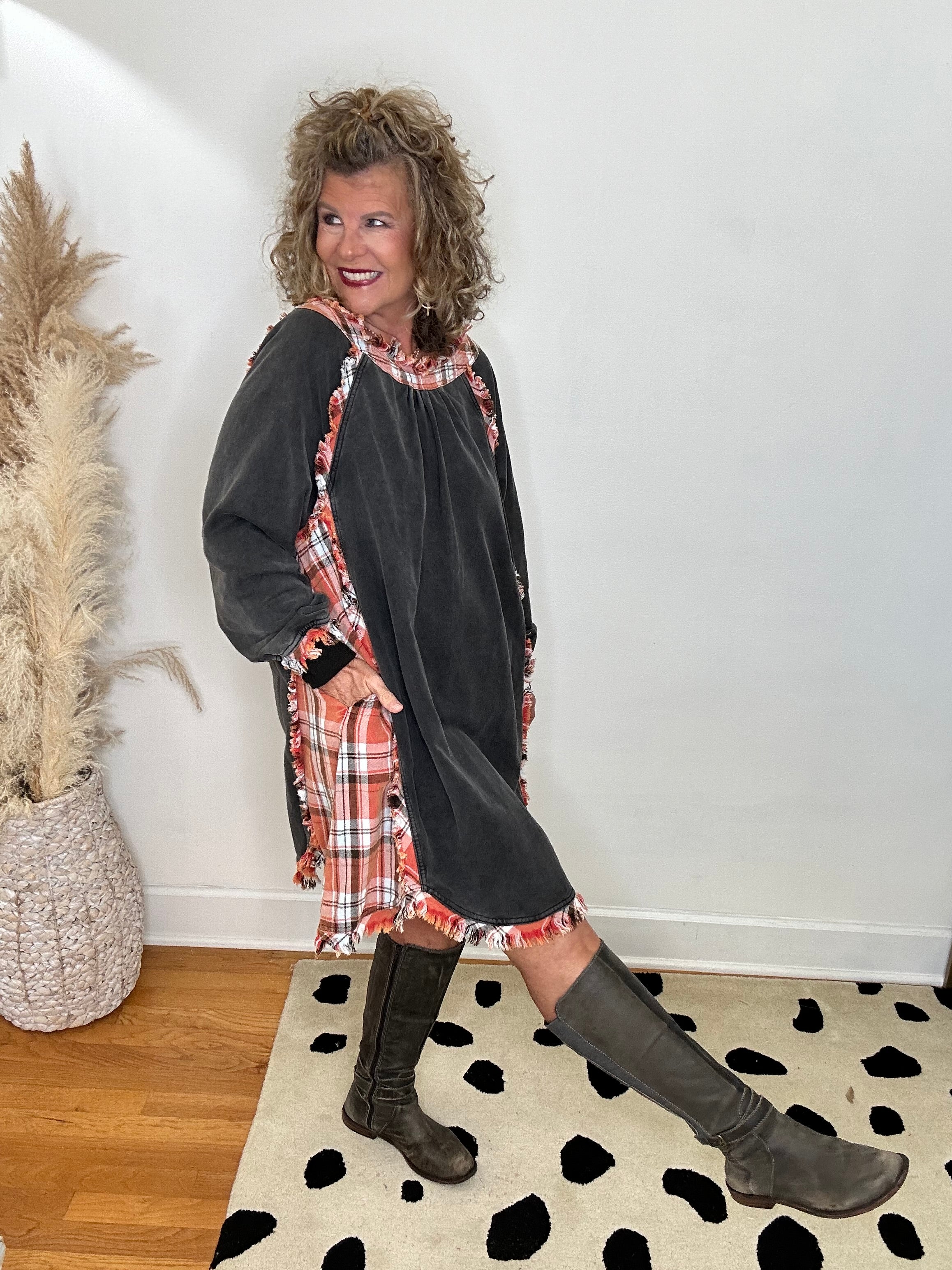 BLACK PLAID DRESS/TUNIC