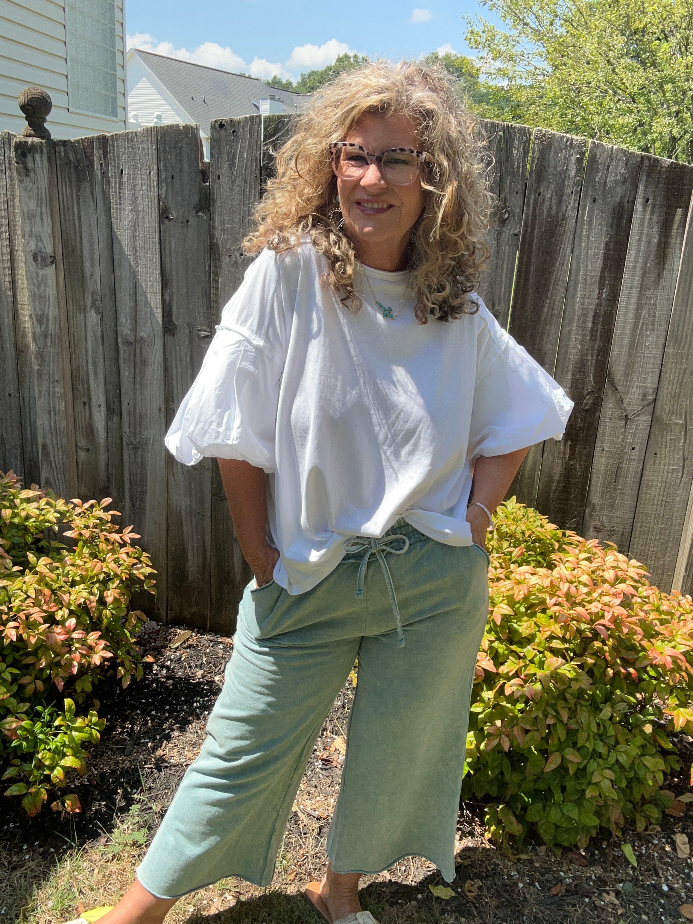 LOOSE FIT TEE WITH PUFF SLEEVE
