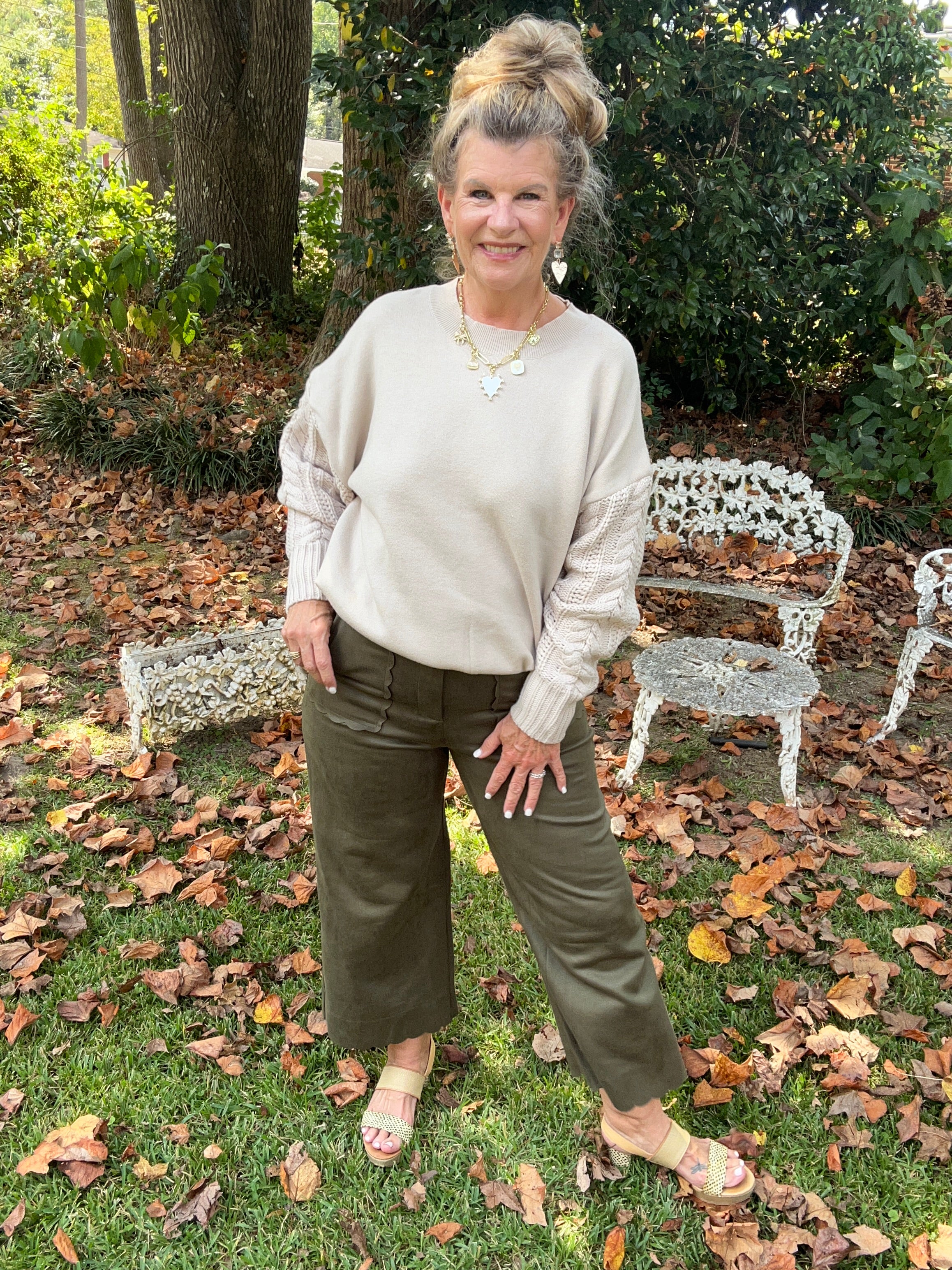 SCALLOPED SUEDE PANT