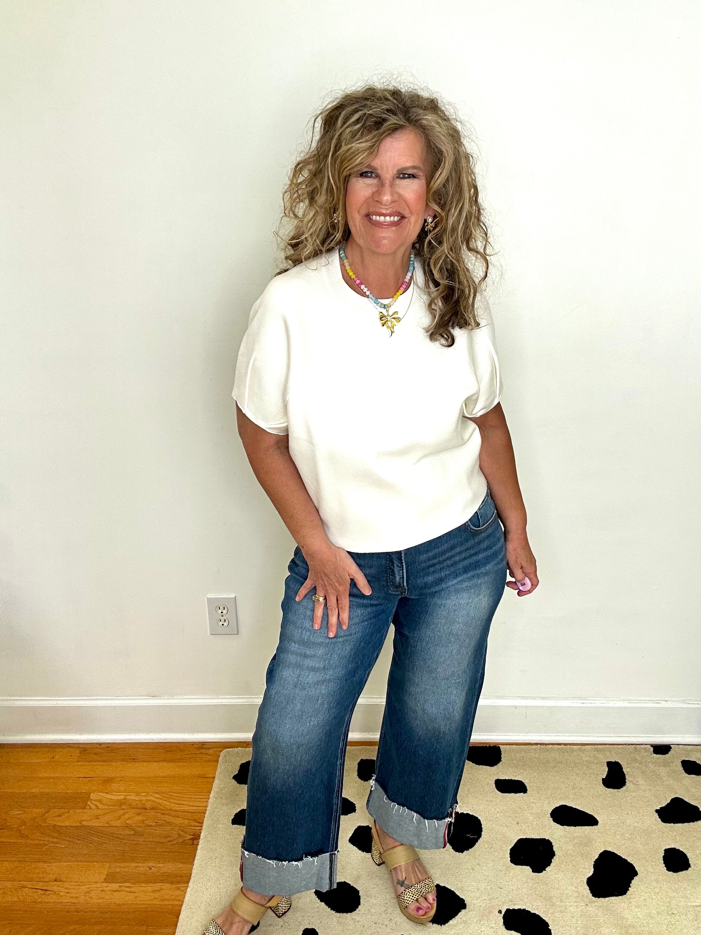 ROUND NECK SHORT PUFF SLLEVE SWEATER TOP