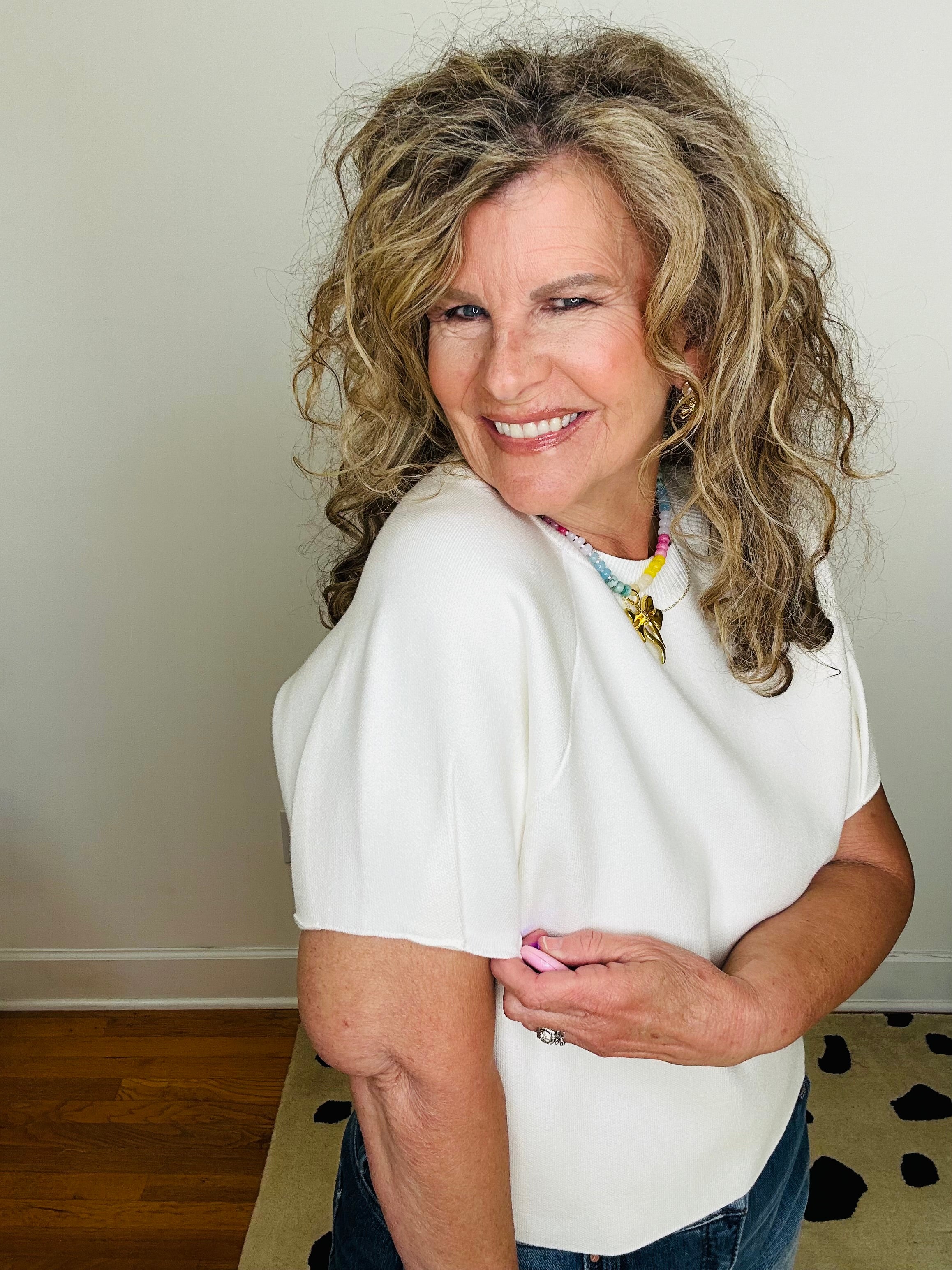 ROUND NECK SHORT PUFF SLLEVE SWEATER TOP