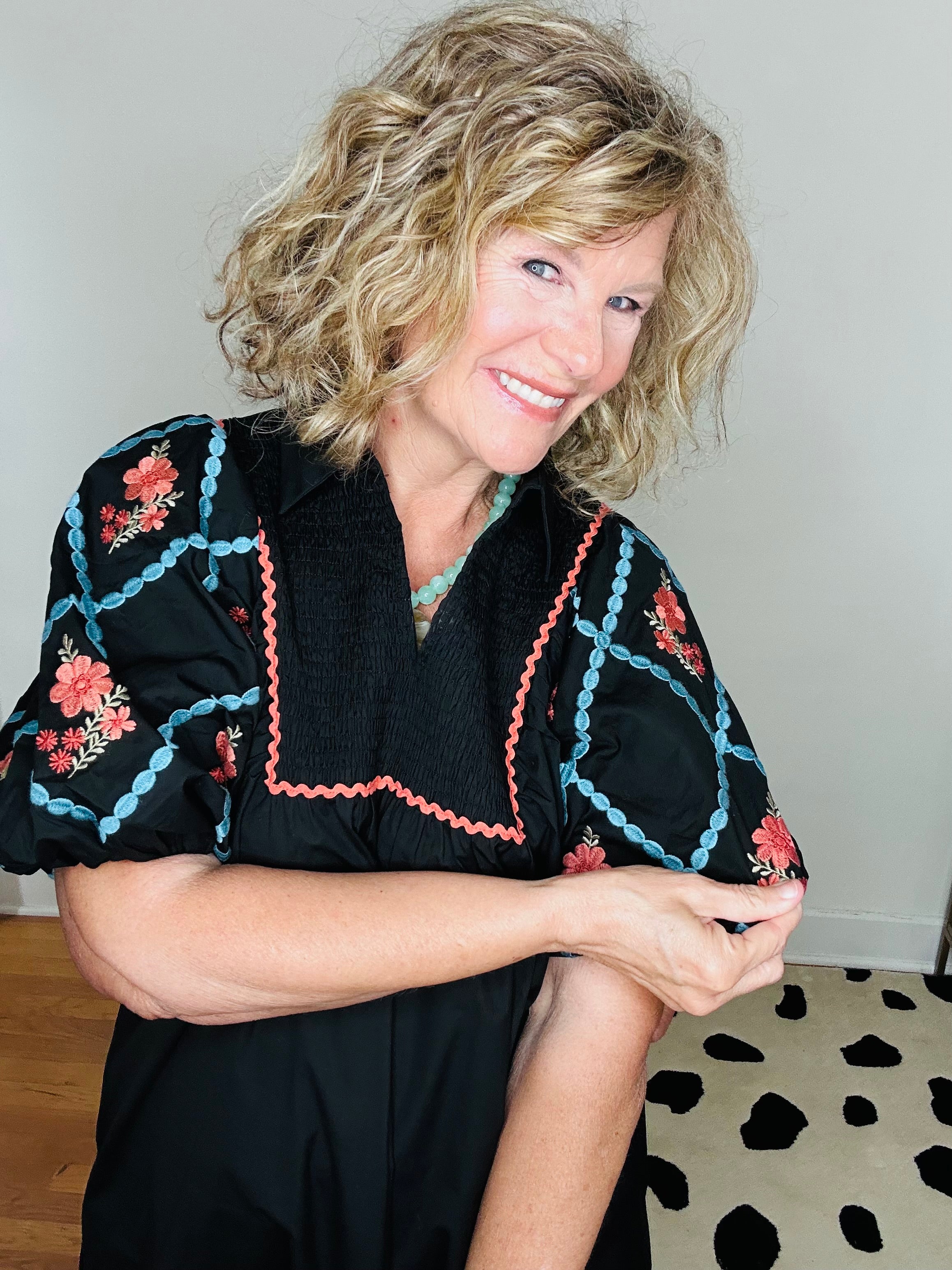 BLACK POPLIN MIDI DRESS