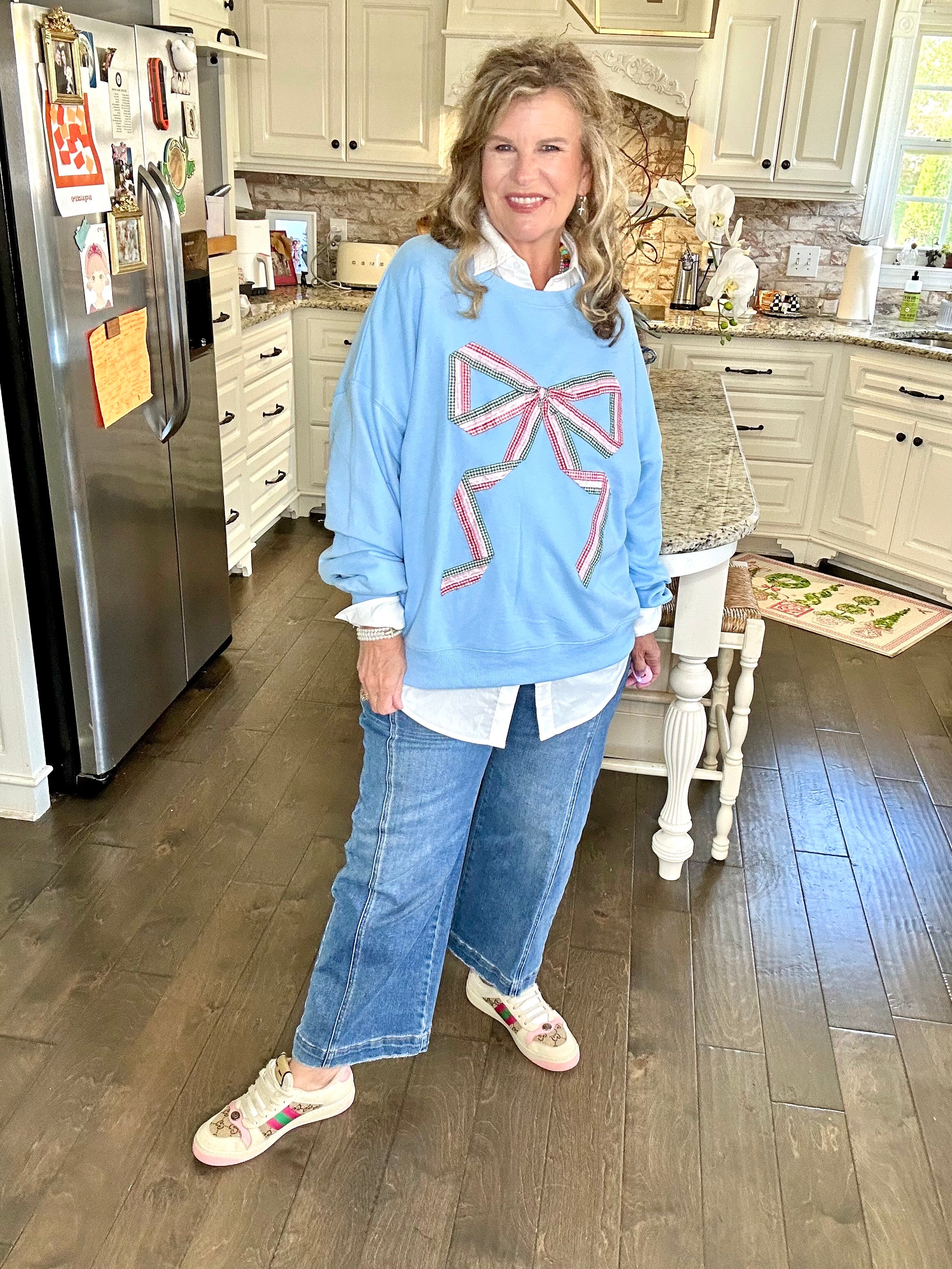 TIED UP IN CUTE PULLOVER