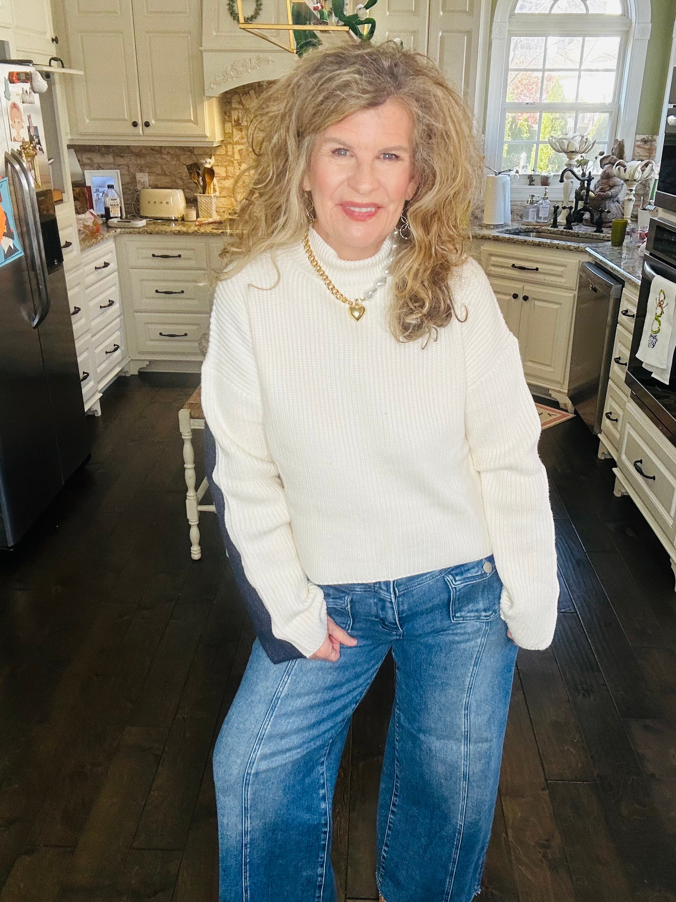 TWO-TONE NAVY SWEATER