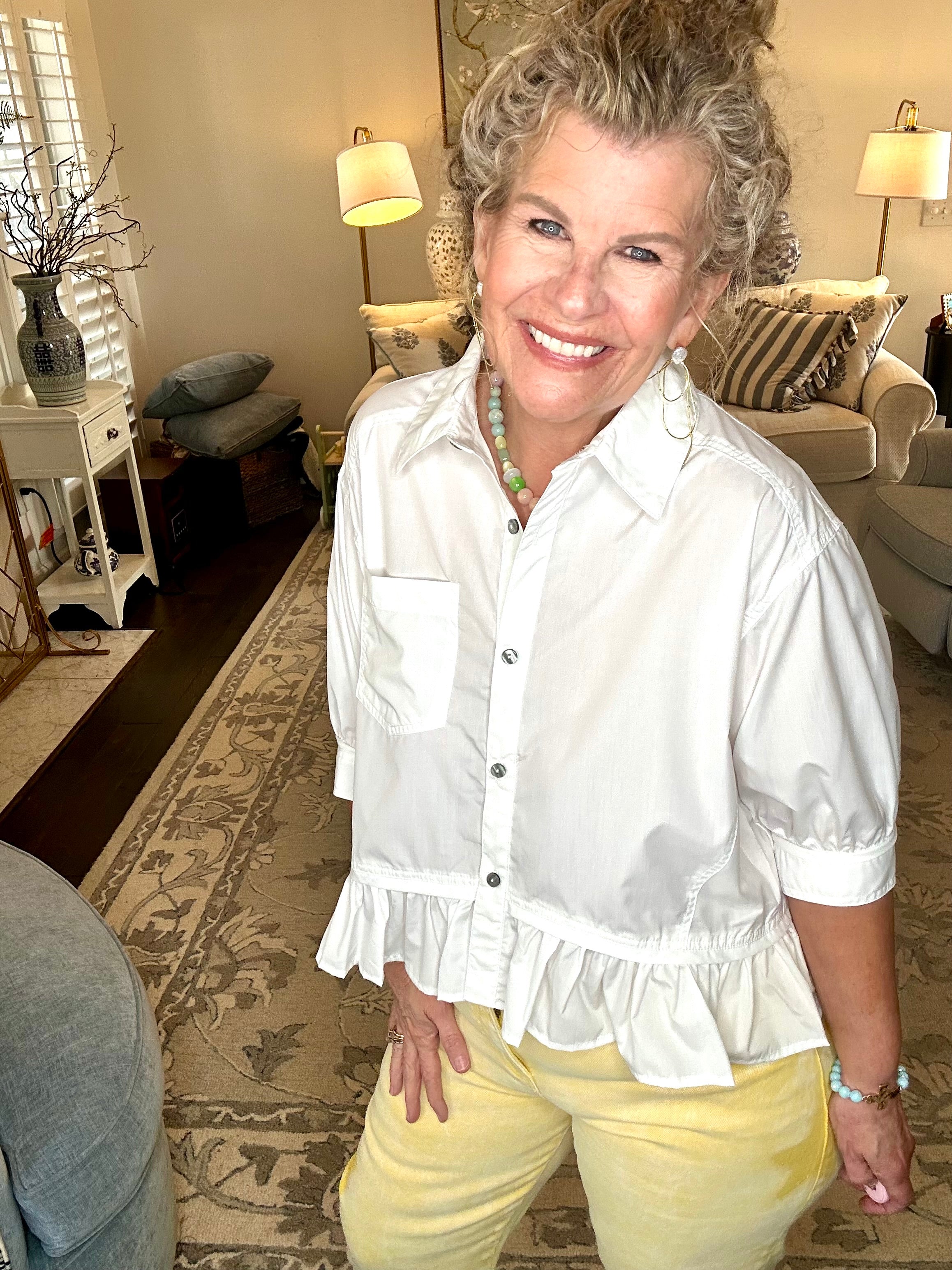 CLASSIC WHITE RUFFLE BLOUSE