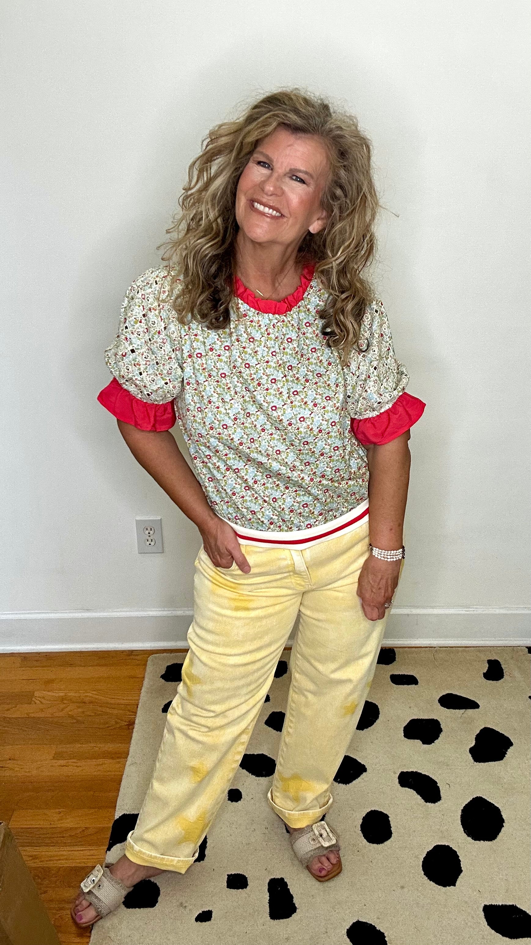 RUFFLE FLORAL EMBROIDERED TOP