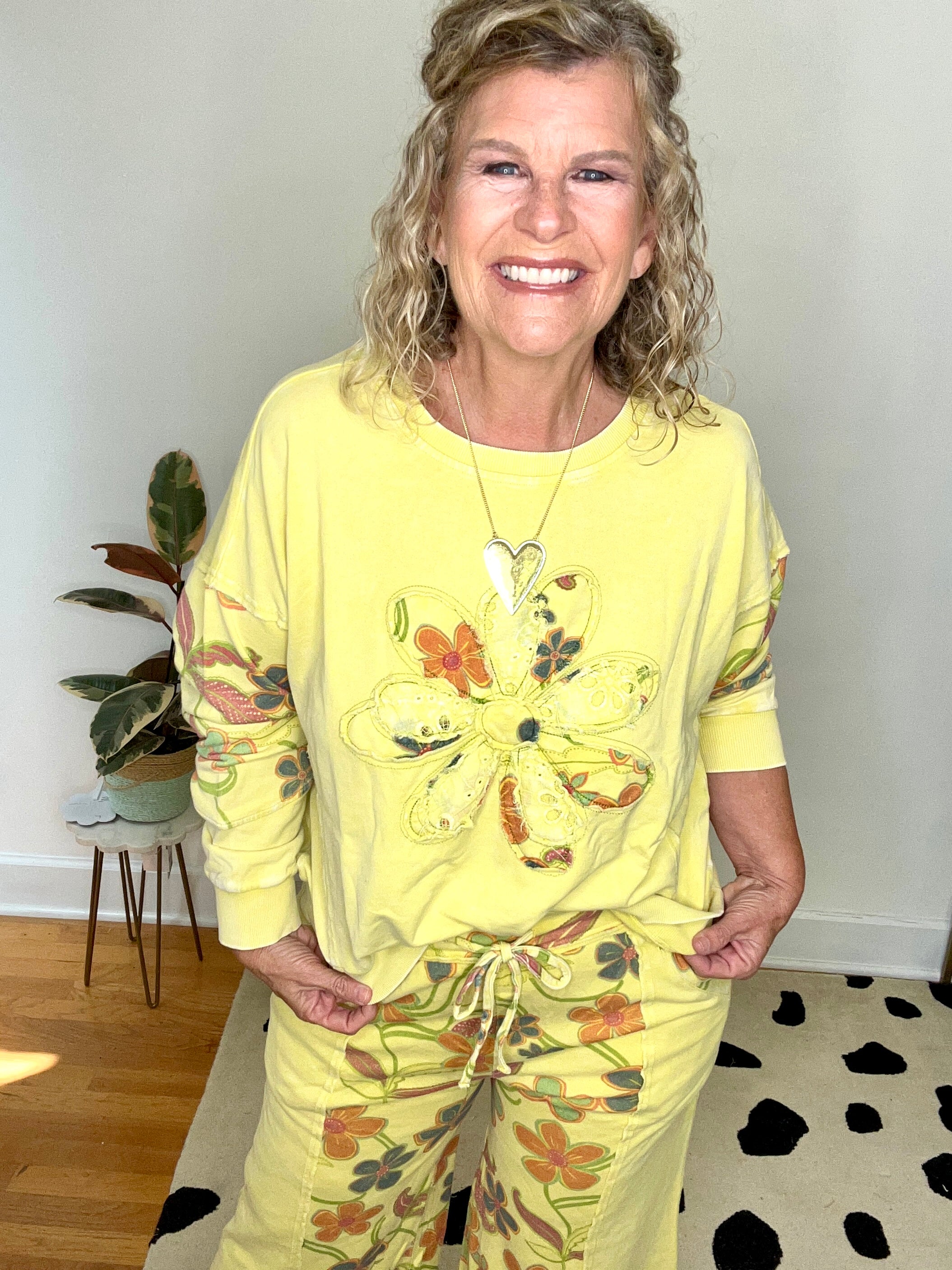 FLORAL PRINT WASHED TERRY TOP