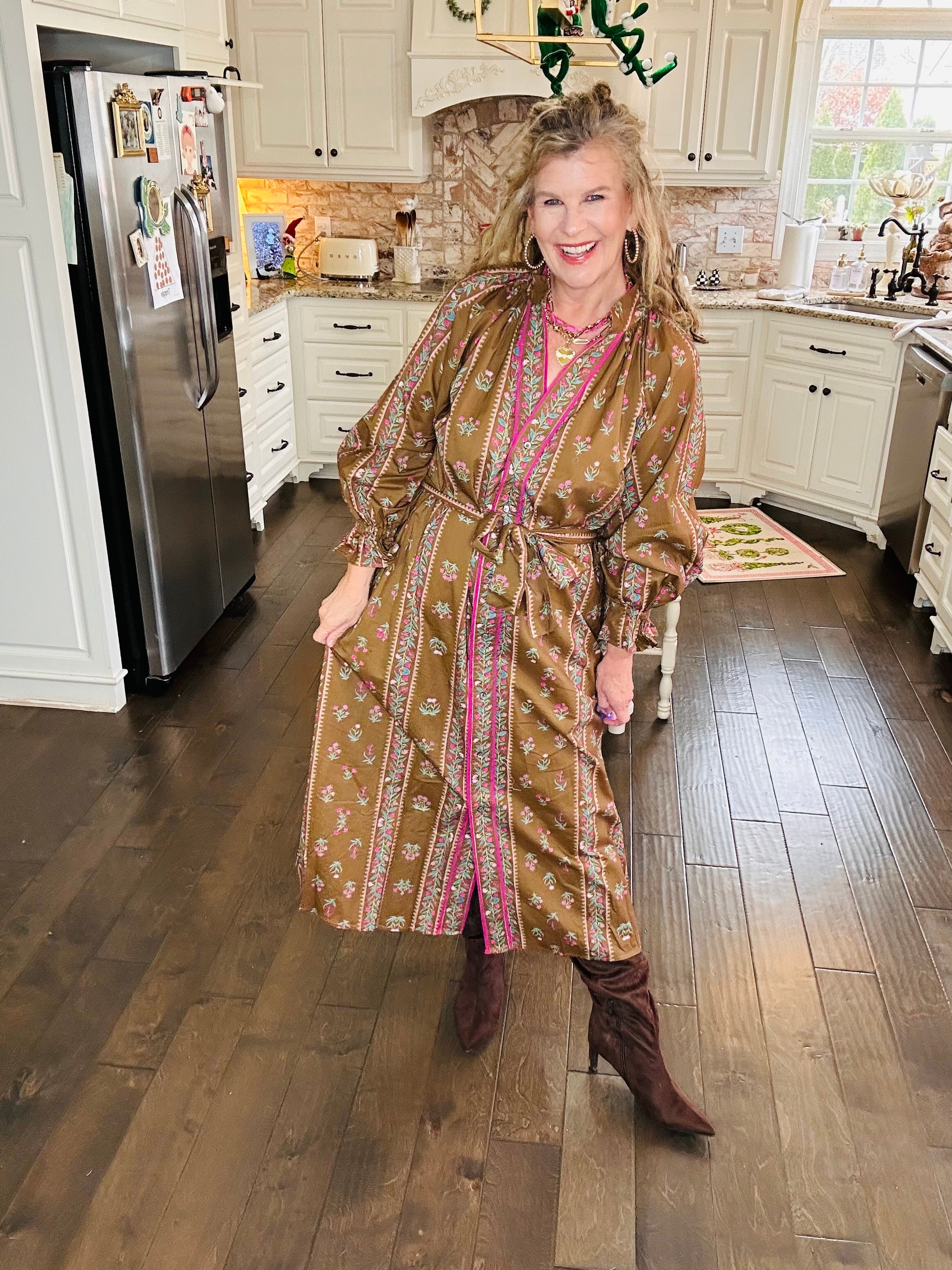 FAITH IN ME FLORAL VINES MIDI DRESS