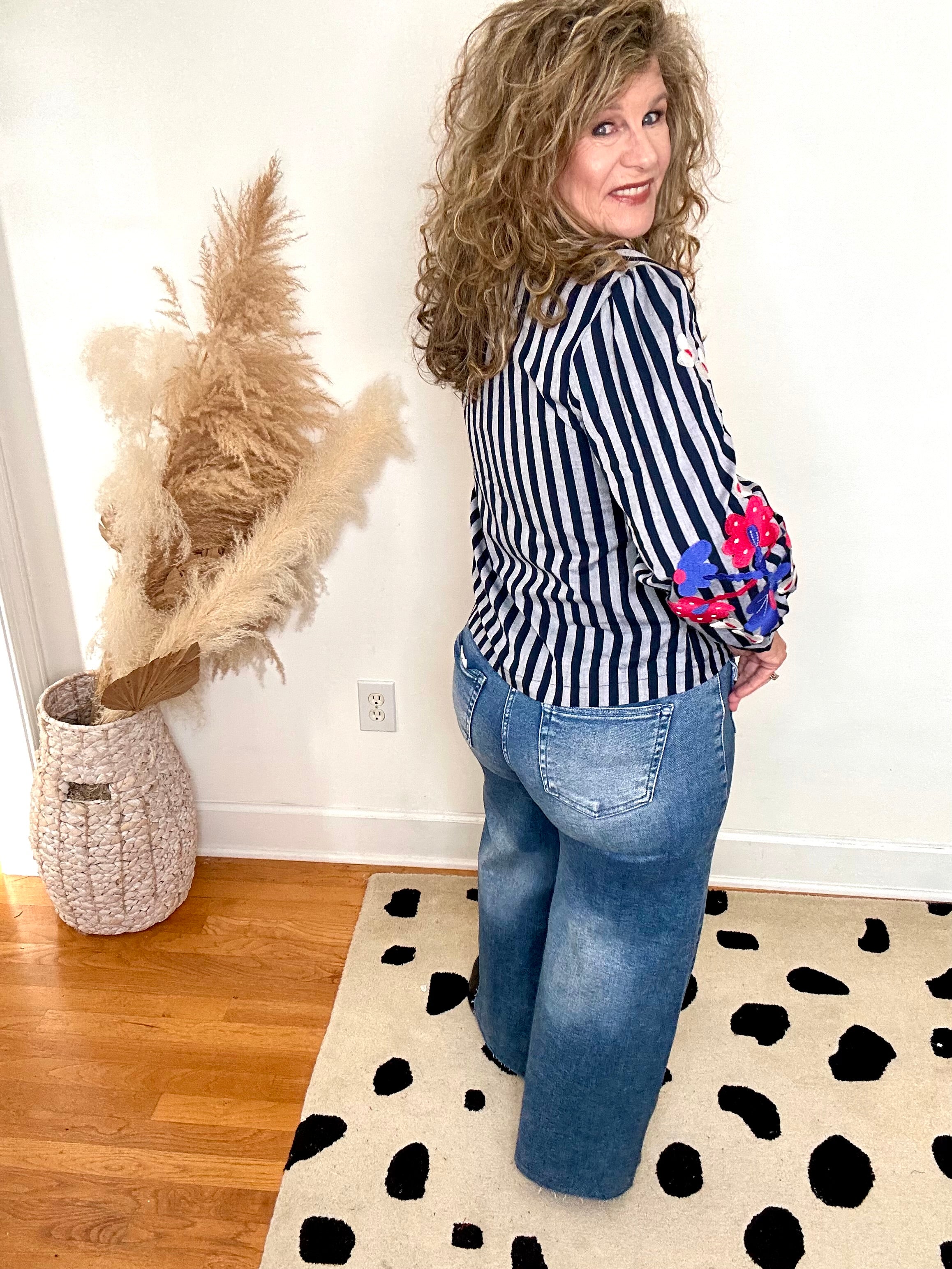 FLORAL EMBROIDERED STRIPE BLOUSE