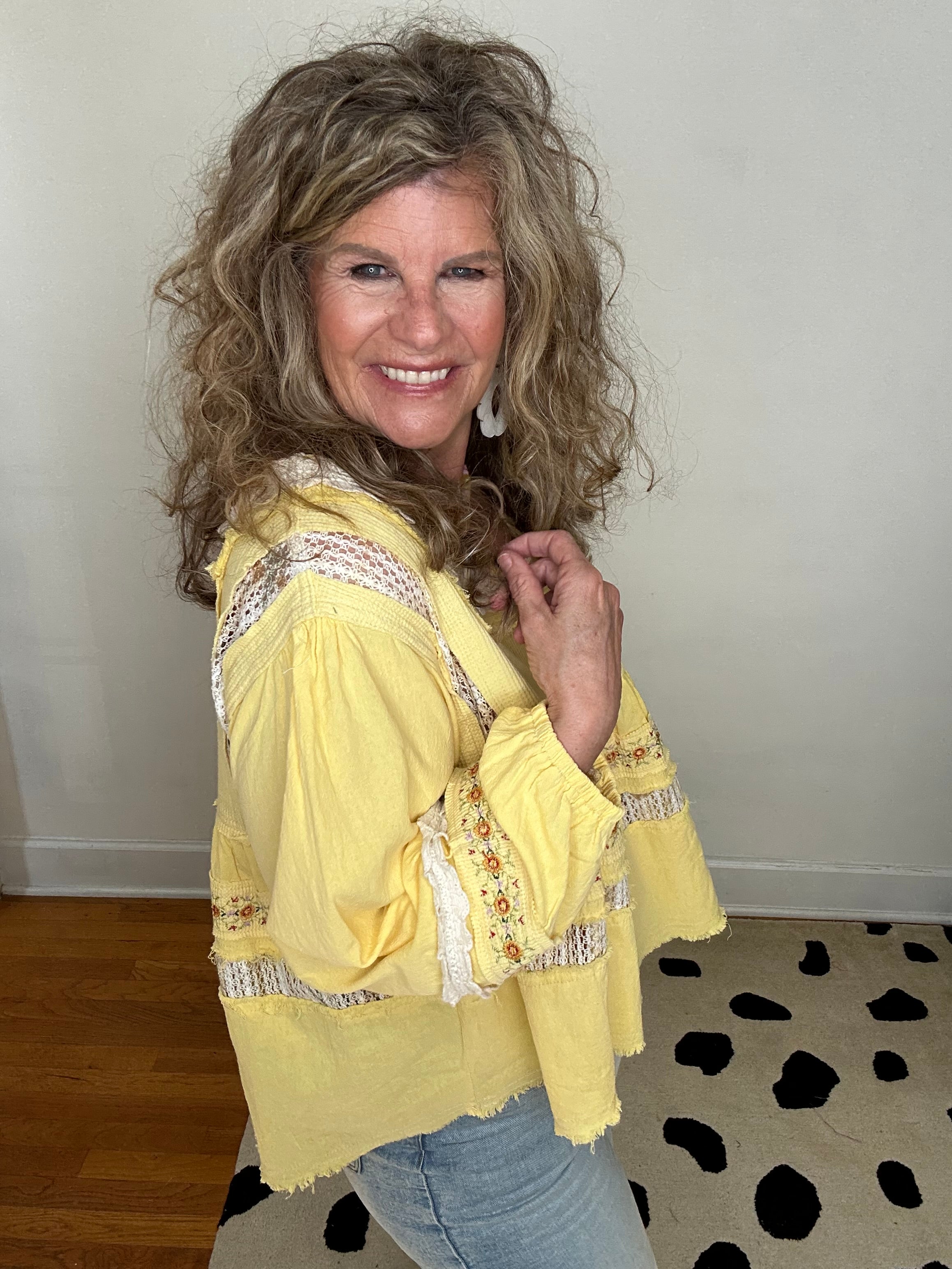 CHEER UP BUTTERCUP BLOUSE