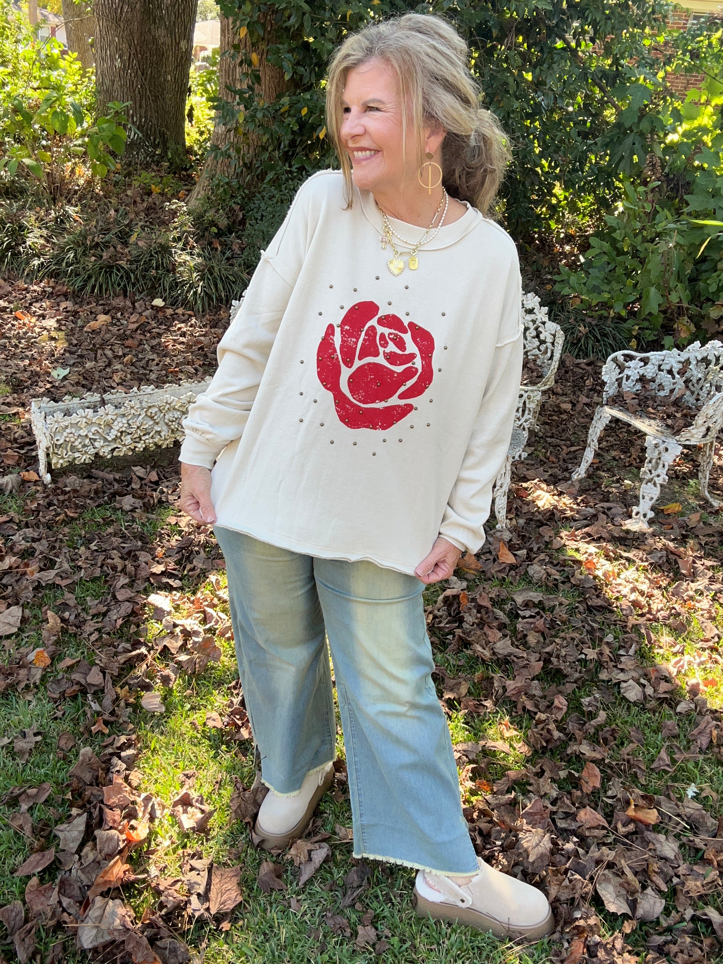EVERY ROSE HAS ITS STYLE PULLOVER