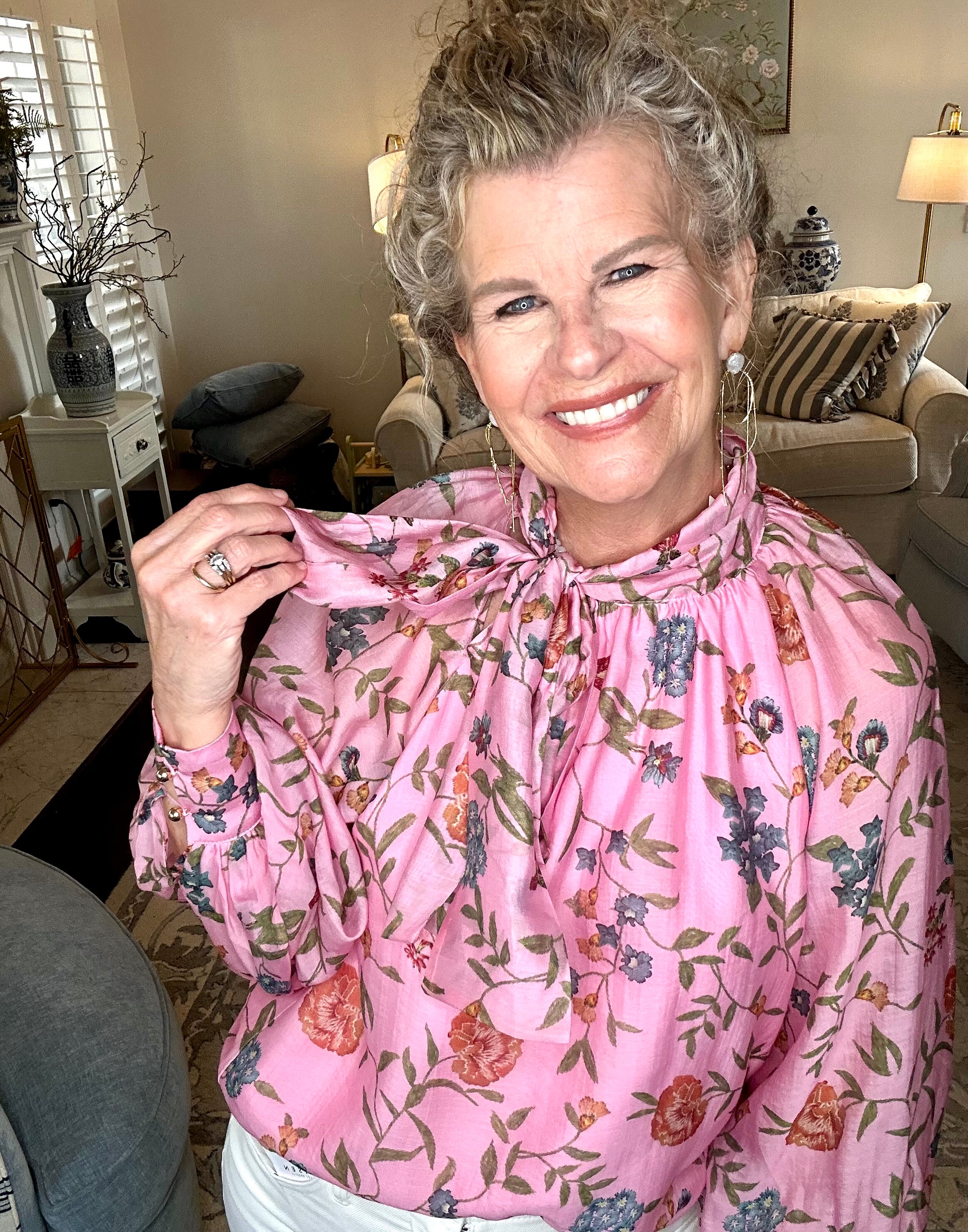 SWOON AND SHINE FLORAL BLOUSE