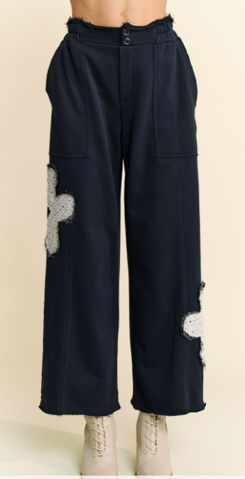 NAVY FLORAL PATCHWORK PANT