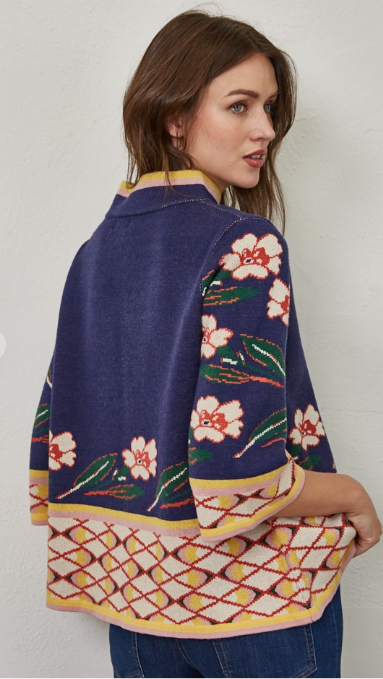 FLORAL JACQUARD PATTERN KNIT SWEATER