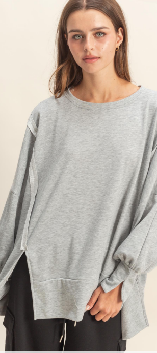 OVERSIZED FRONT SLIT TOP