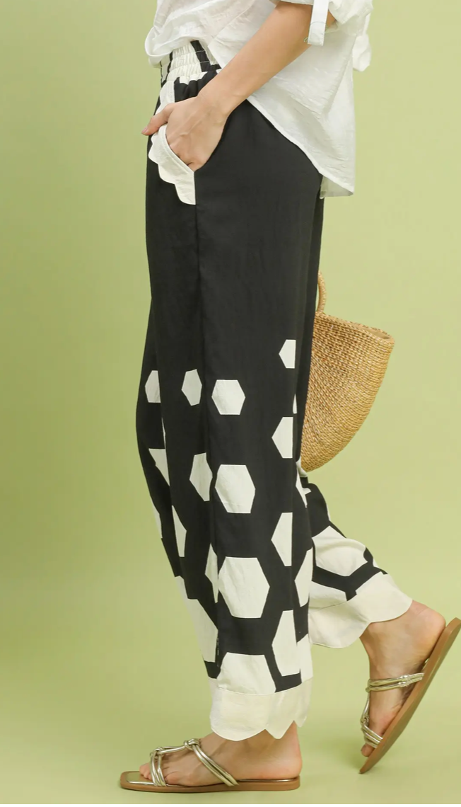 SPOT ON WIDE LEG PANT WITH SCALLOPED HEM
