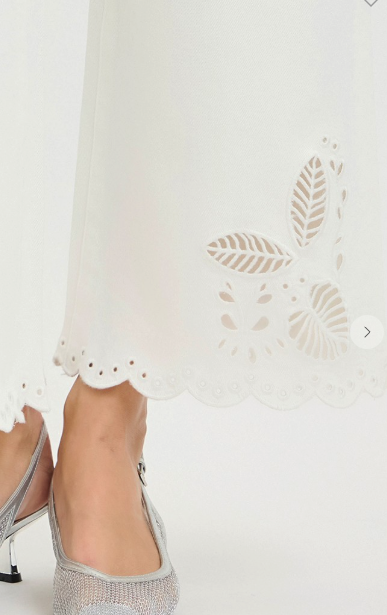 RISEN SCALLOPED WHITE JEANS