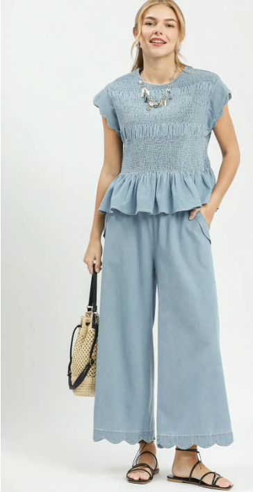 CHAMBRAY SMOCKED PEPLUM TOP