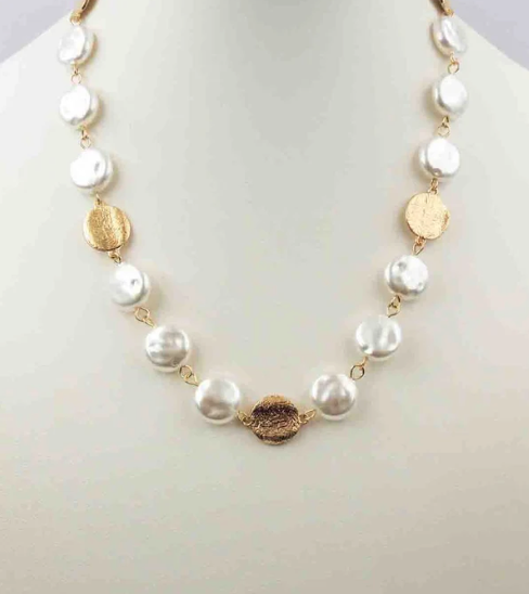 FRESHWATER PEARL AND GOLD NUGGET NECKLACE