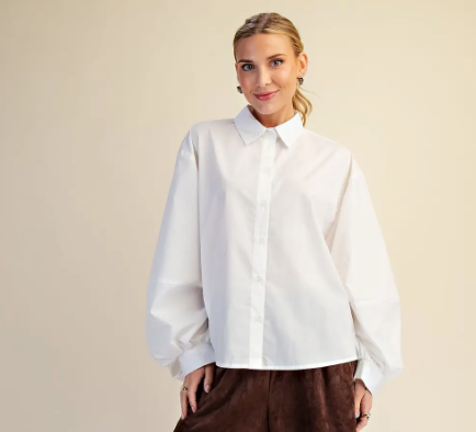 CALL IT CHIC WHIITE BUTTON DOWN BLOUSE