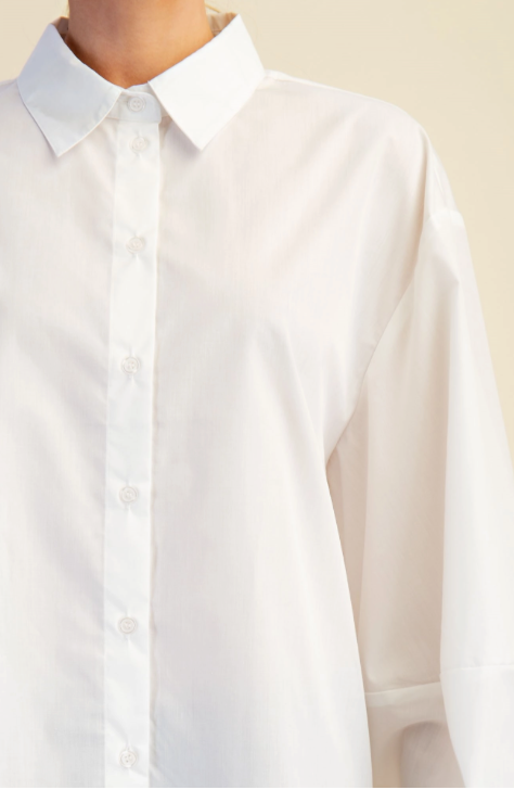 CALL IT CHIC WHIITE BUTTON DOWN BLOUSE